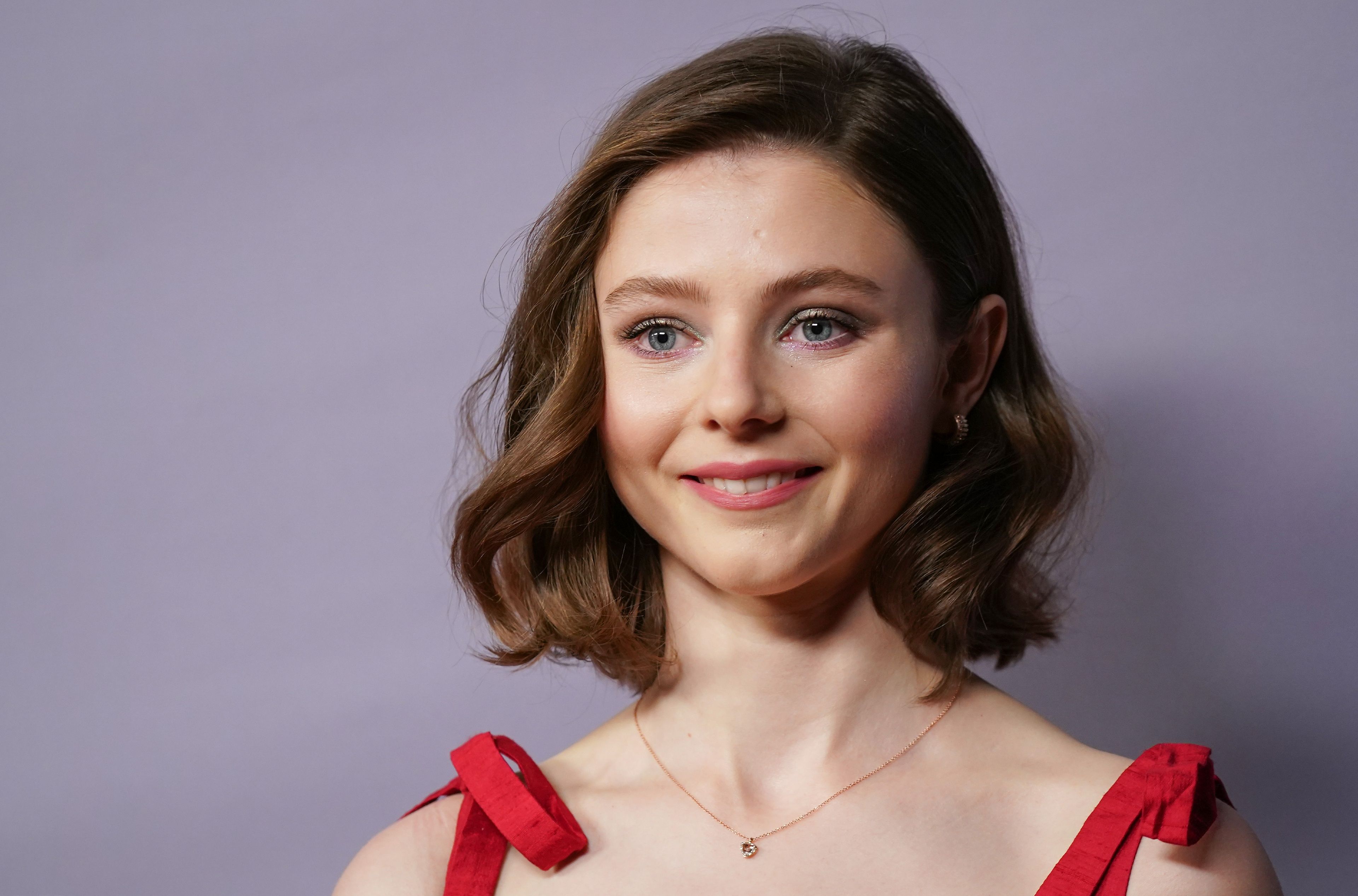 Thomasin McKenzie Actress HD 2021 Wallpapers