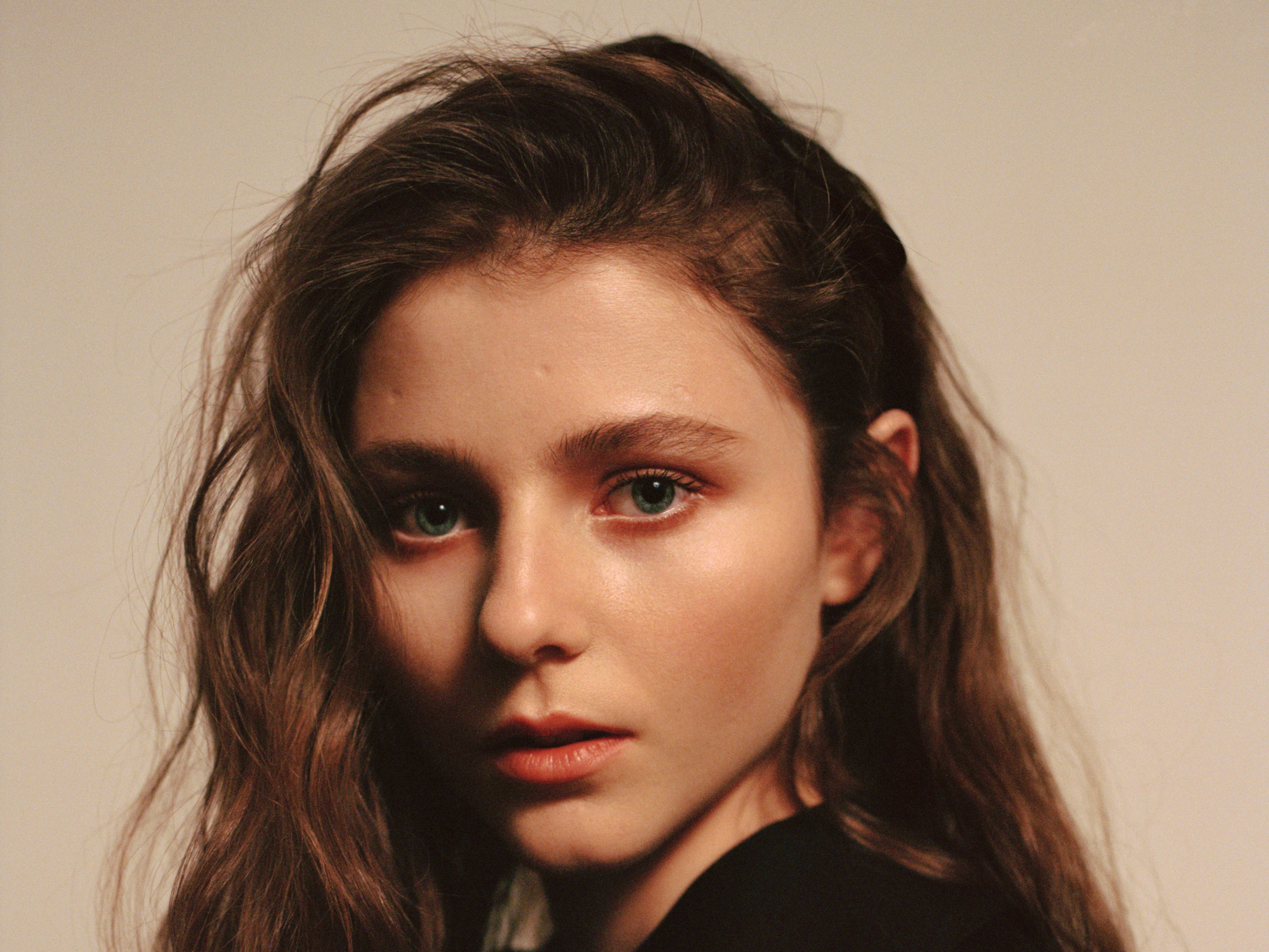 Thomasin McKenzie Photoshoot Wallpapers