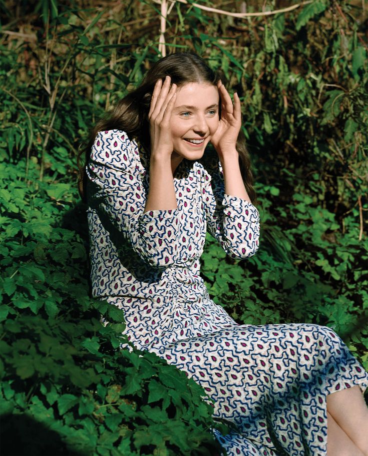 Thomasin McKenzie Photoshoot Wallpapers