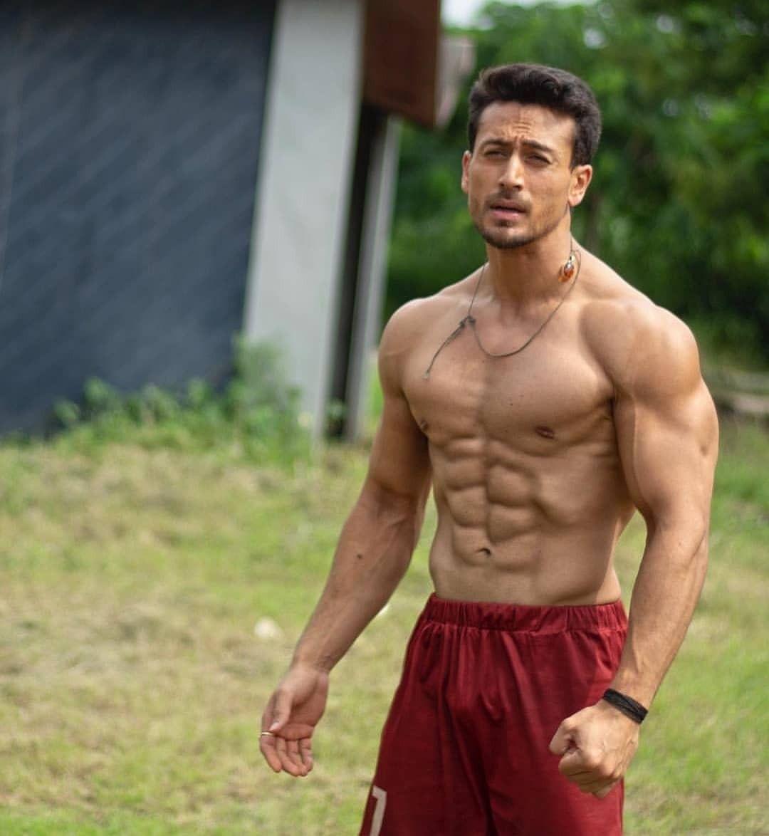 Tiger Shroff Body Wallpapers