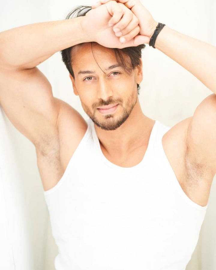 Tiger Shroff Body Wallpapers