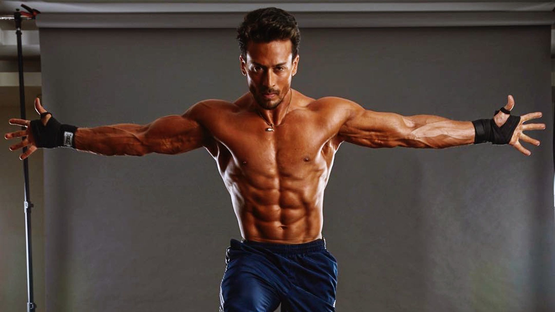 Tiger Shroff Body Wallpapers