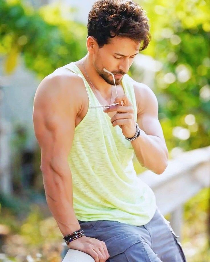 Tiger Shroff Body Photoshoot Wallpapers