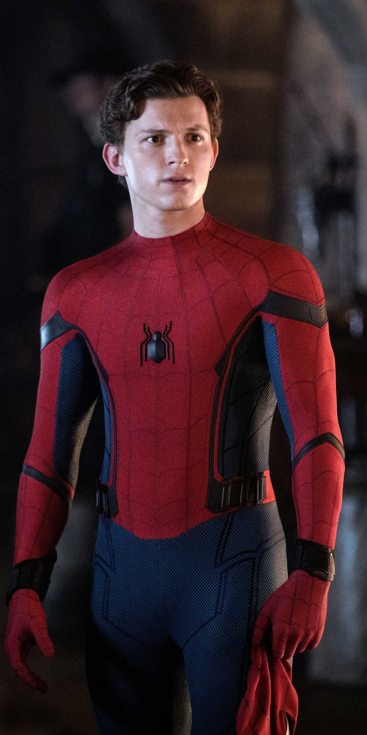 Tom Holland Wallpapers