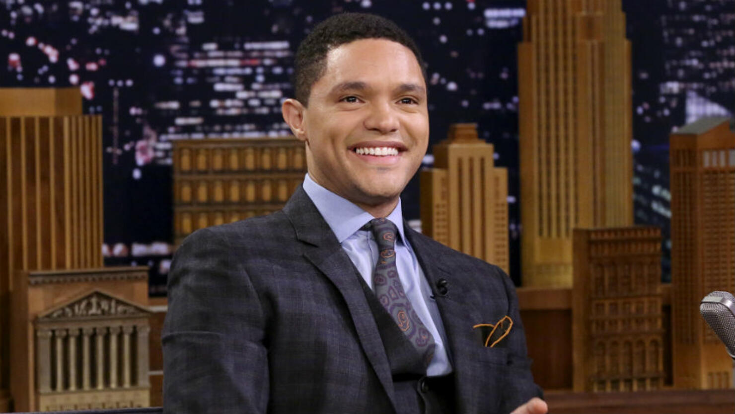 Trevor Noah Wallpapers