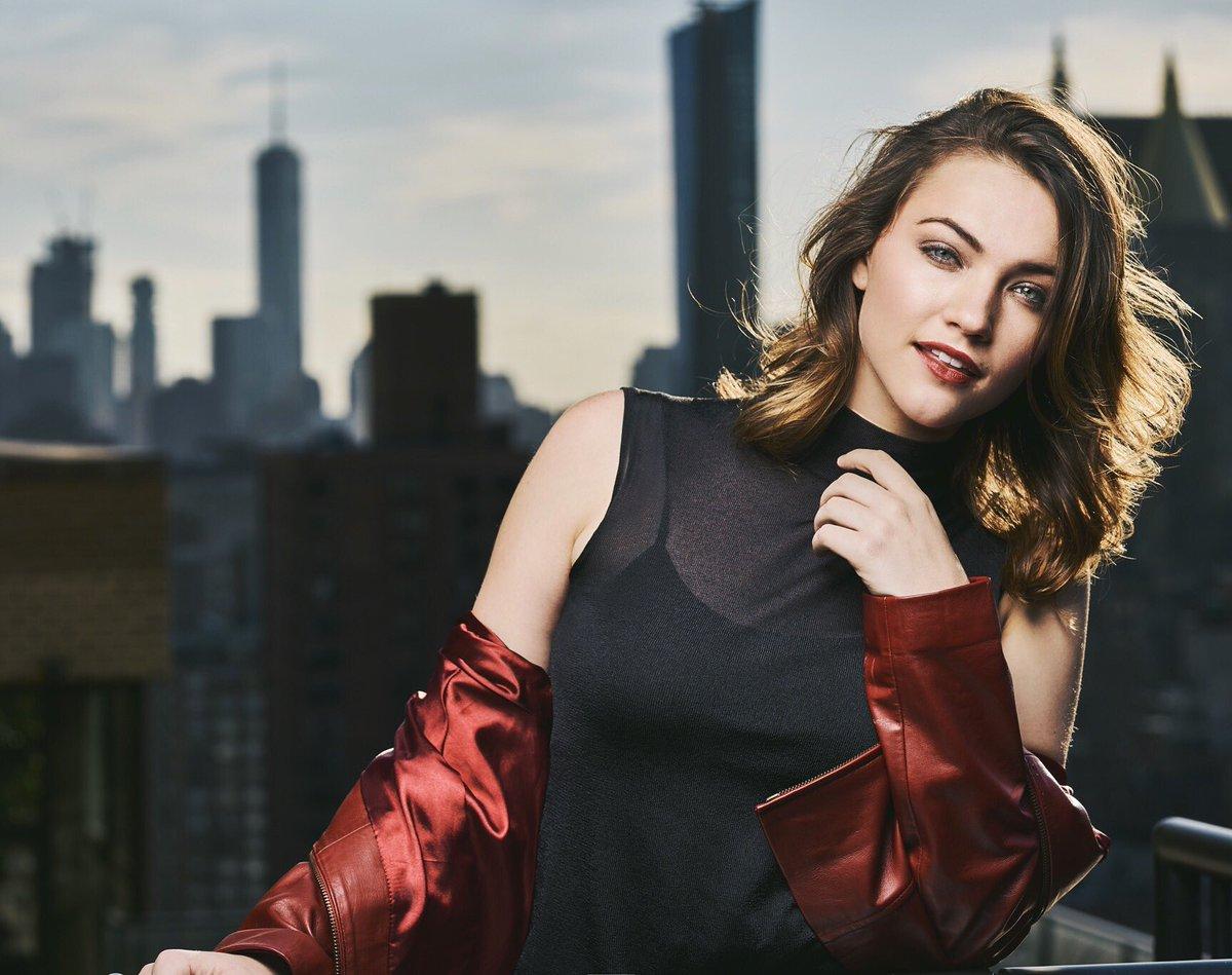 Violett Beane 4K Wallpapers