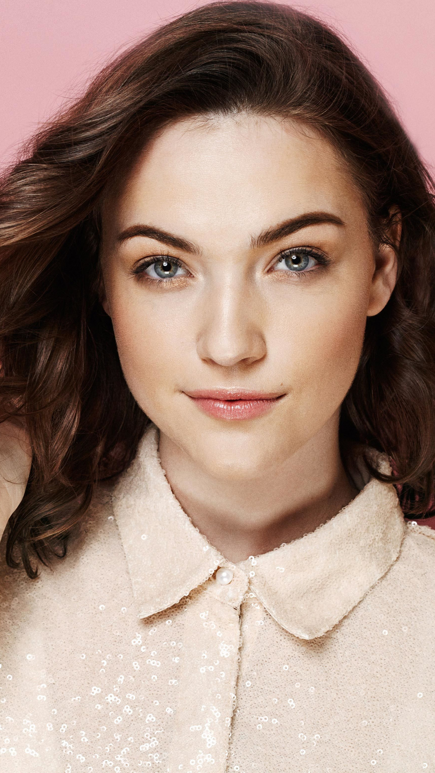 Violett Beane Portrait Wallpapers