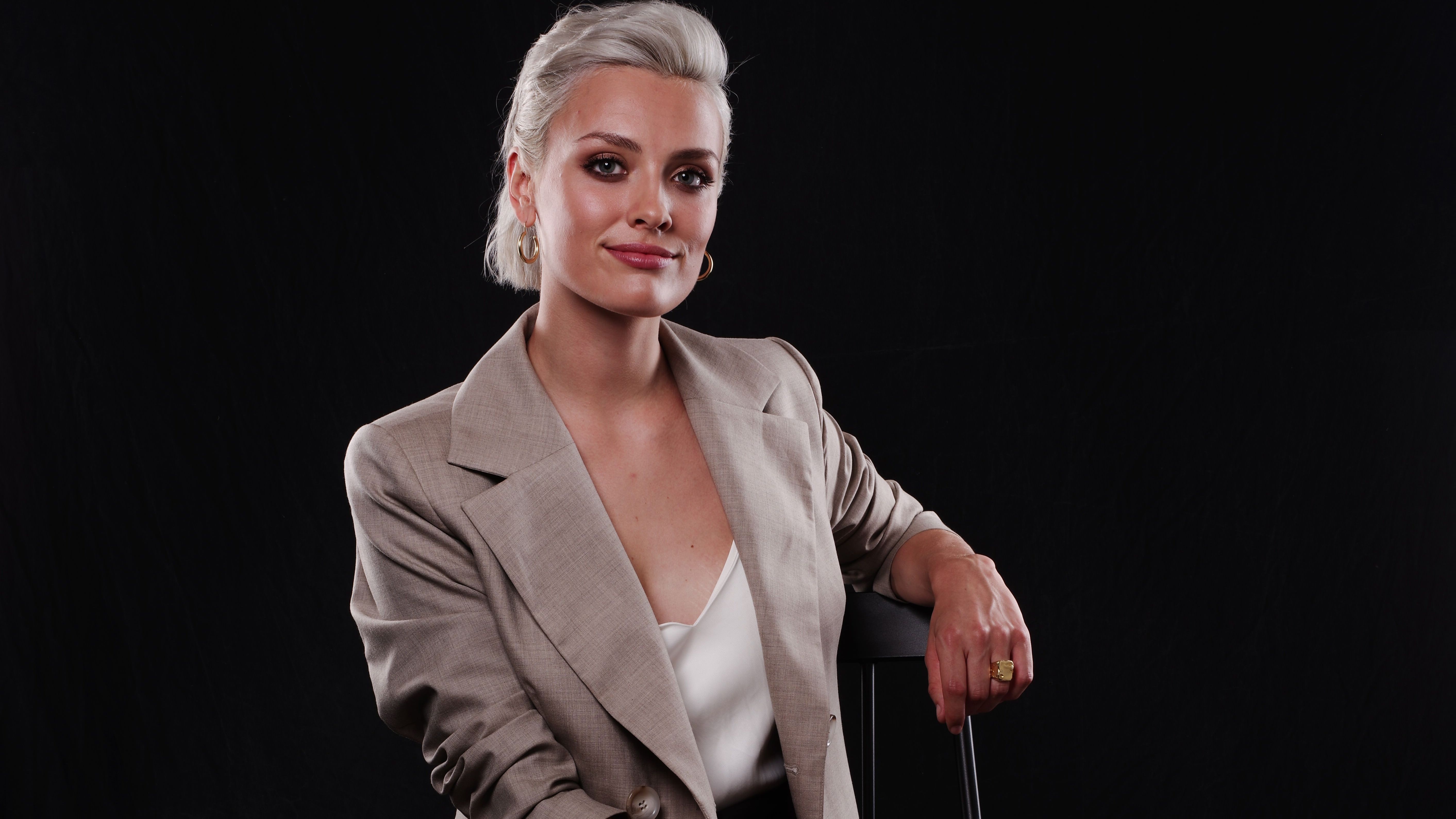 Wallis Day Actress Wallpapers