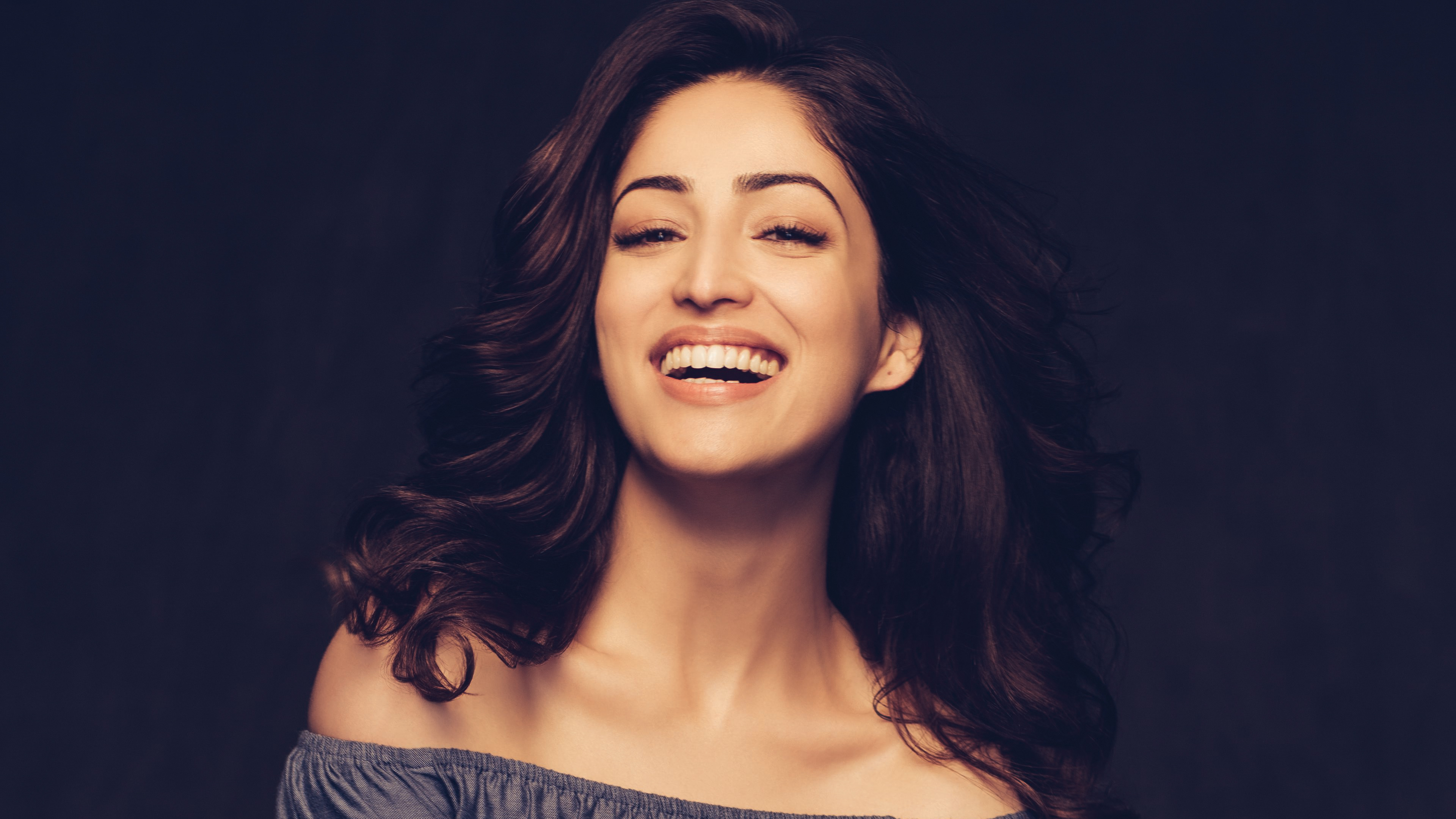 Yami Gautam Wallpapers