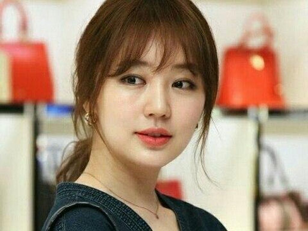 Yoon Eun-hye Wallpapers