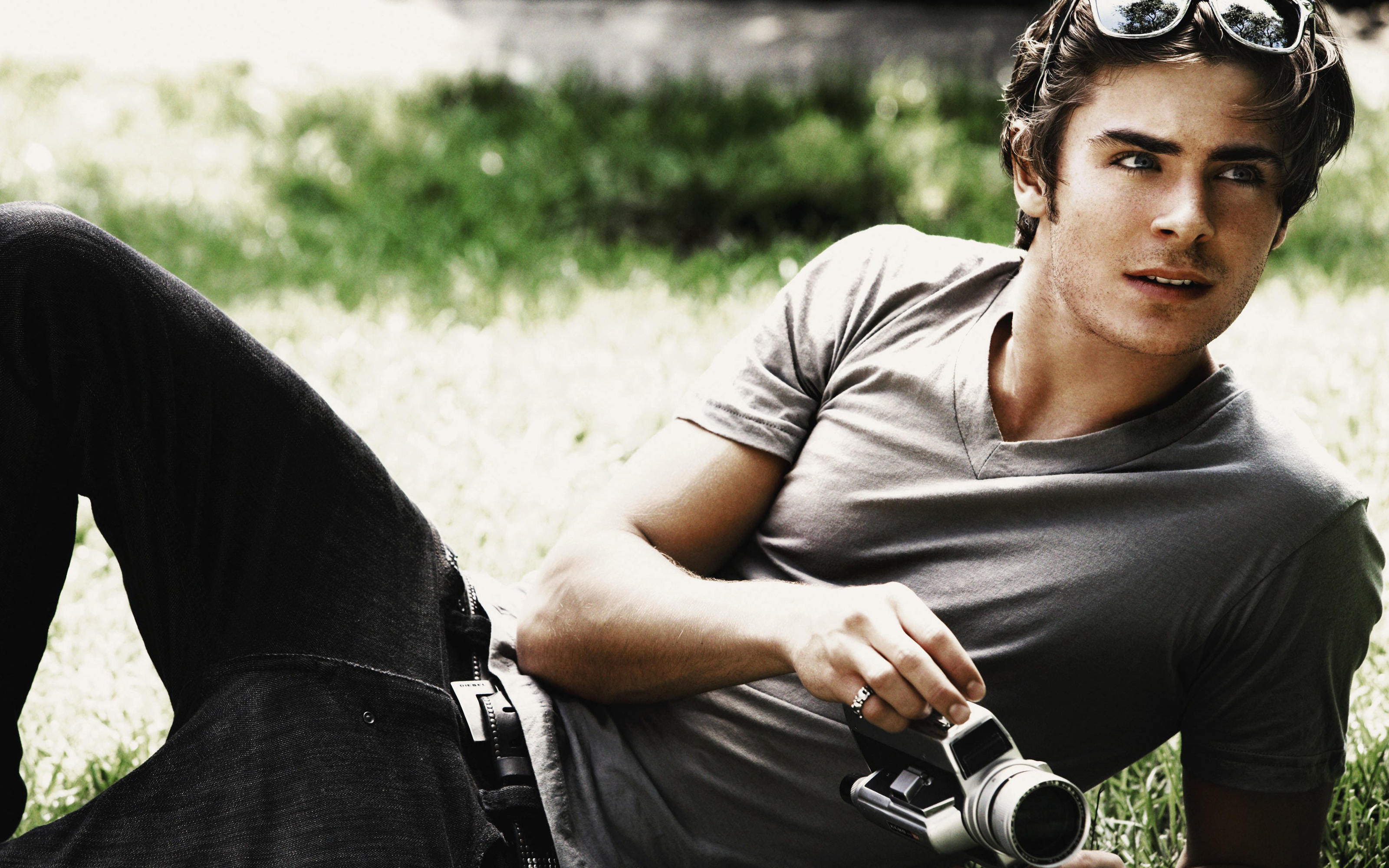 Zac Efron Wallpapers