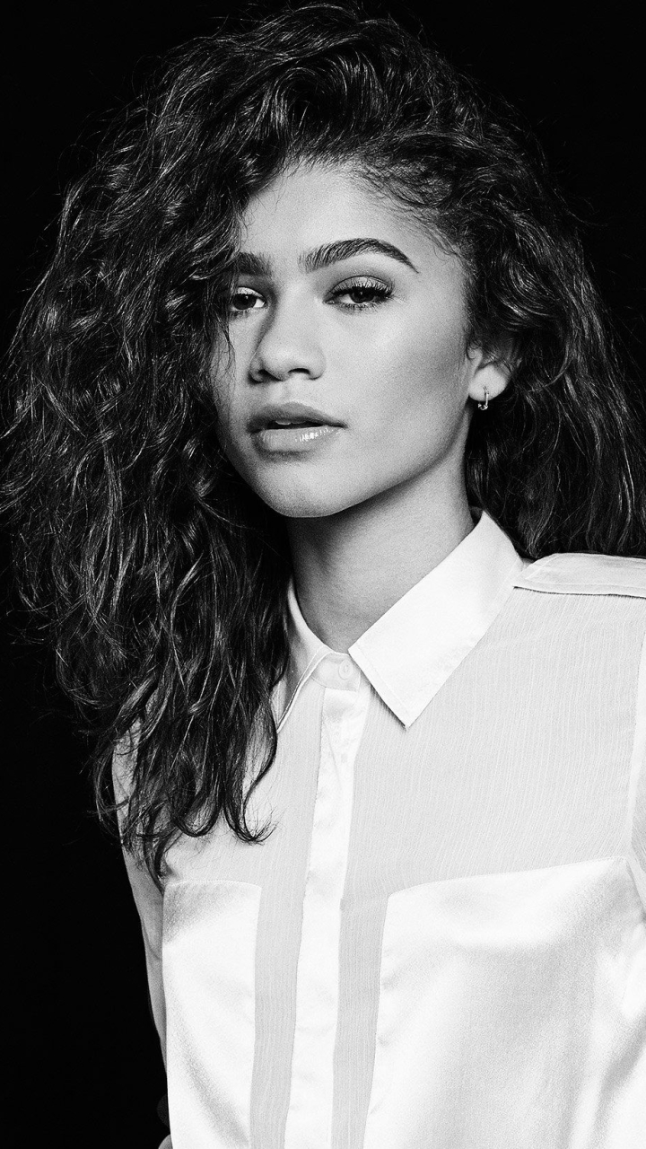 Zendaya Hairstyle Wallpapers