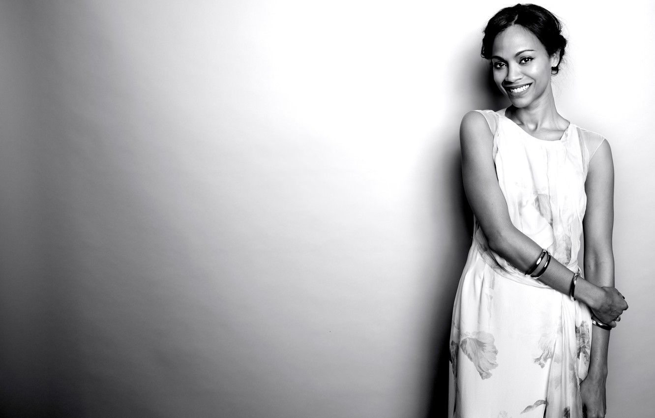 Zoe Saldana New Wallpapers