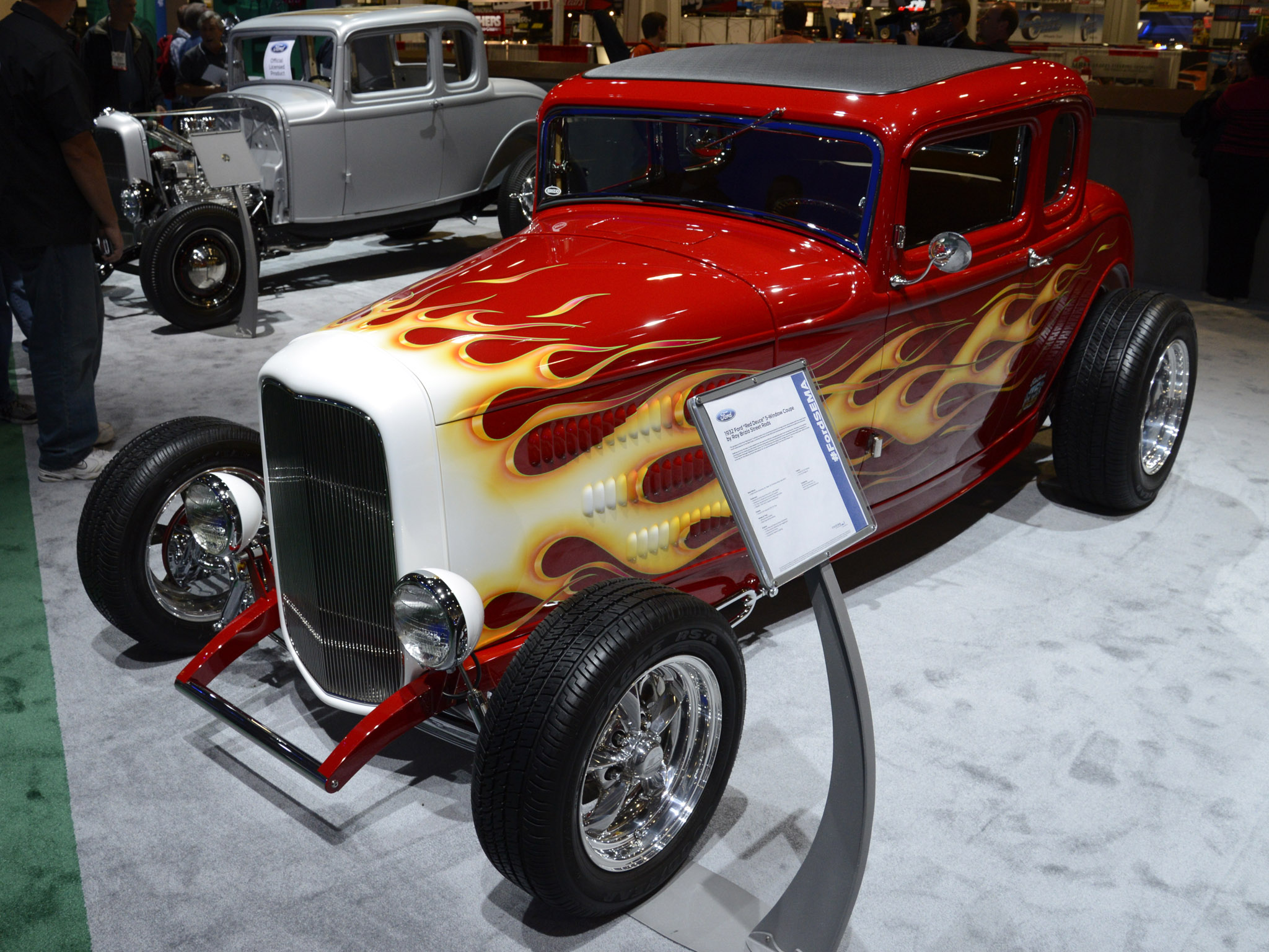 1932 Ford Five Window Coupe Wallpapers