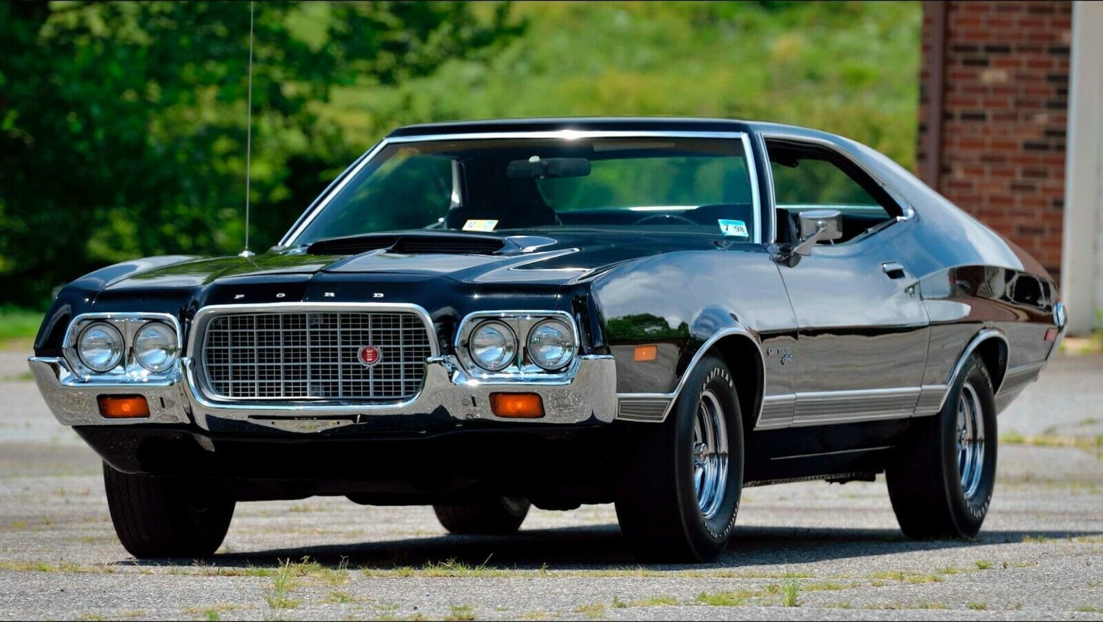 1972 Ford Gran Torino Wallpapers