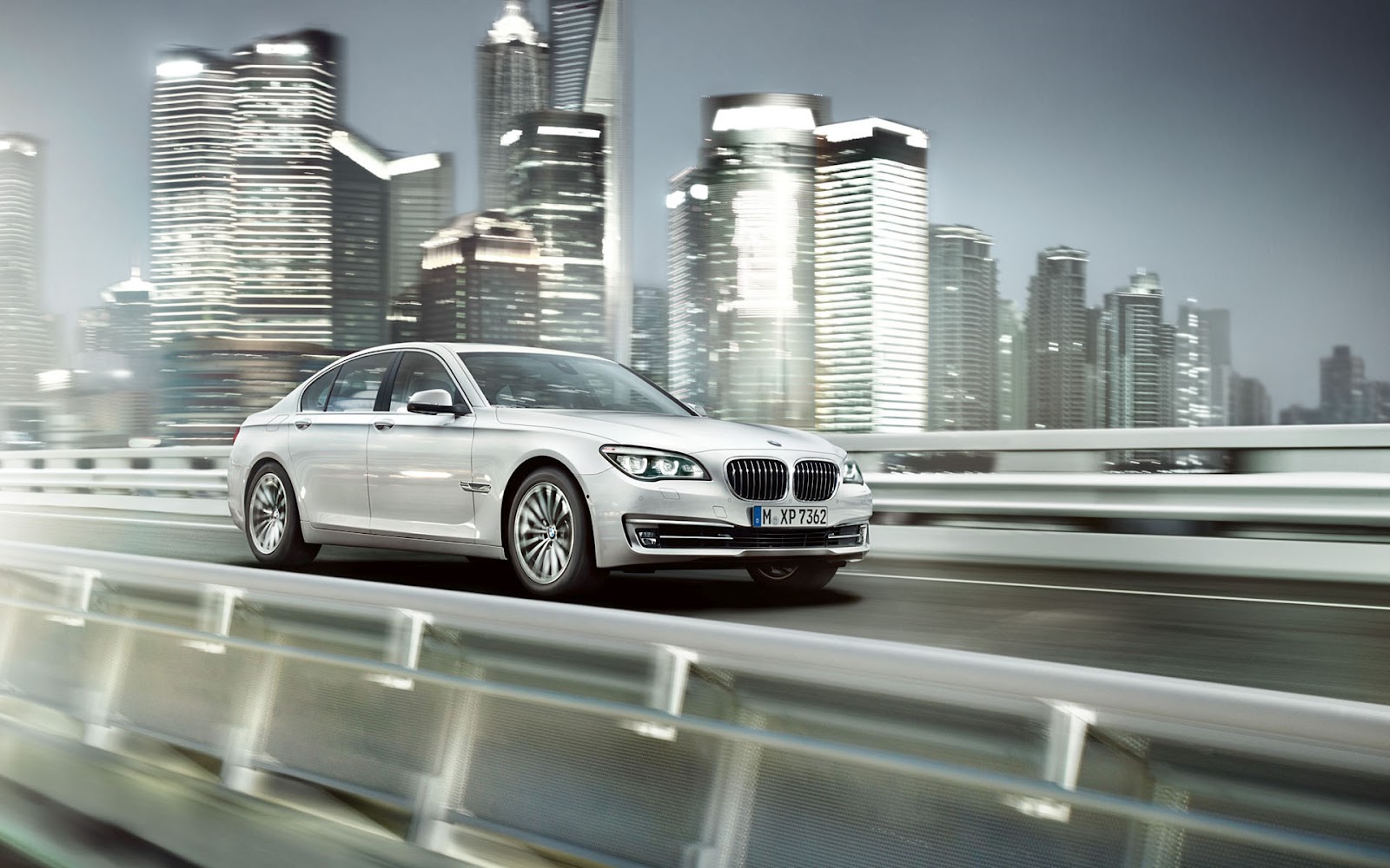 2013 Bmw 7-Series Wallpapers