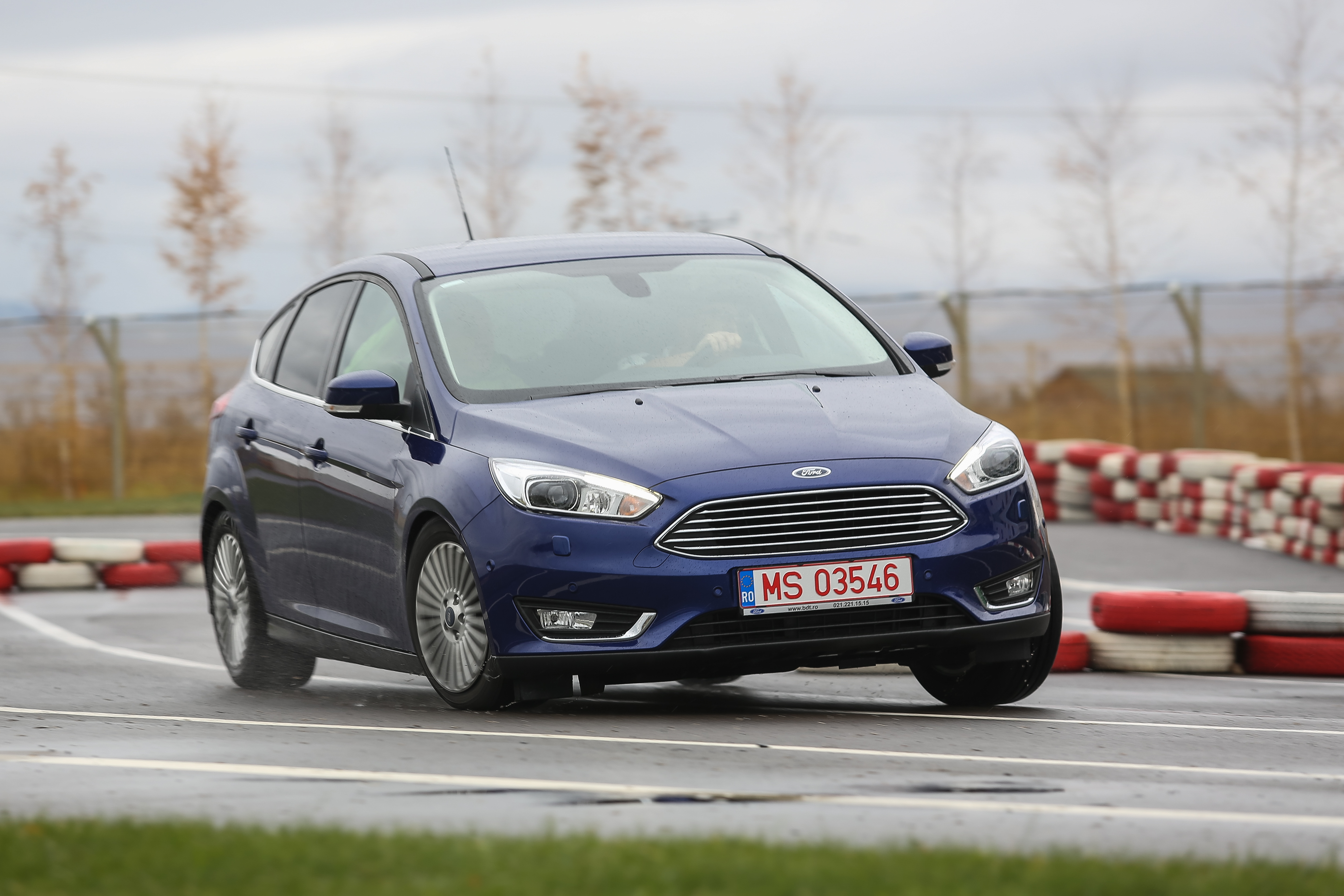 2015 Ford Focus Wagon Wallpapers