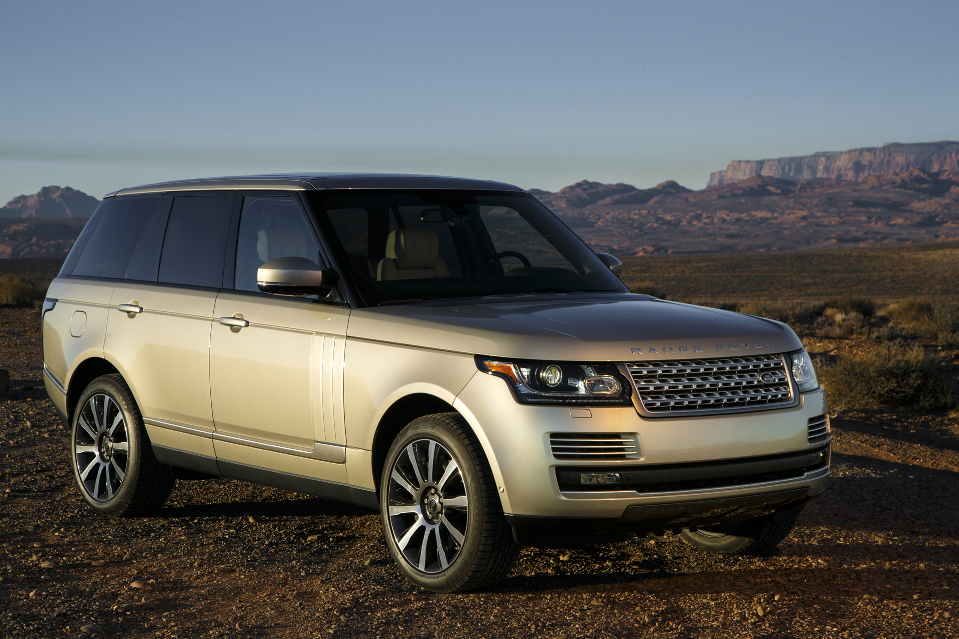 2015 Land Rover Range Rover Hybrid Wallpapers