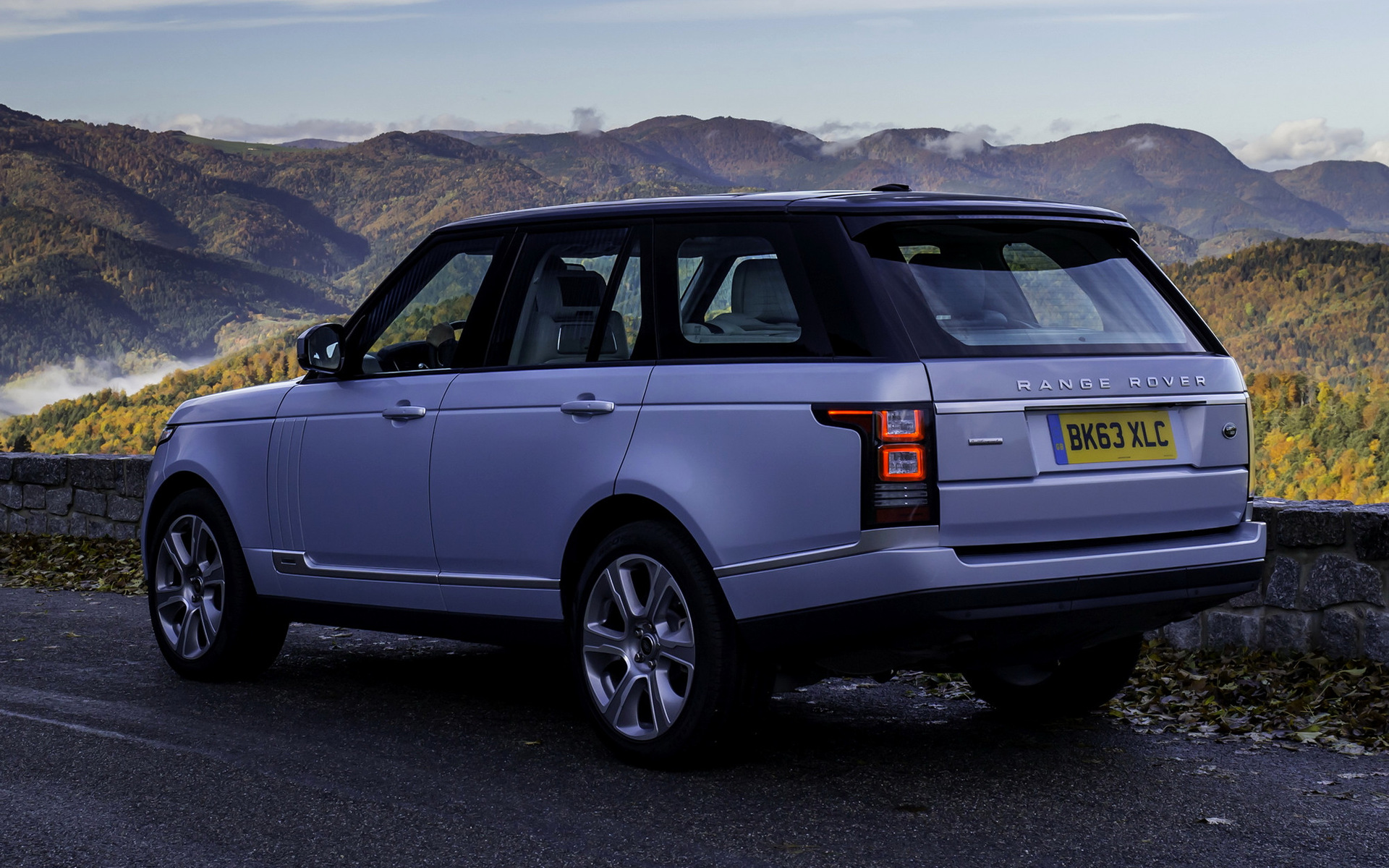 2015 Land Rover Range Rover Hybrid Wallpapers