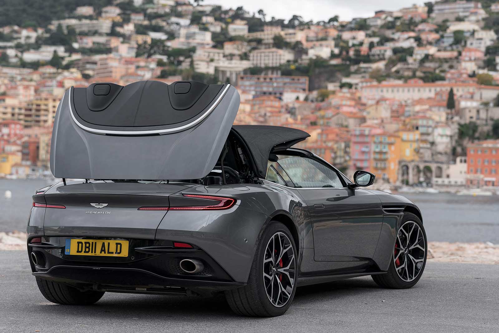 2018 Aston Martin Db11 Volante Wallpapers