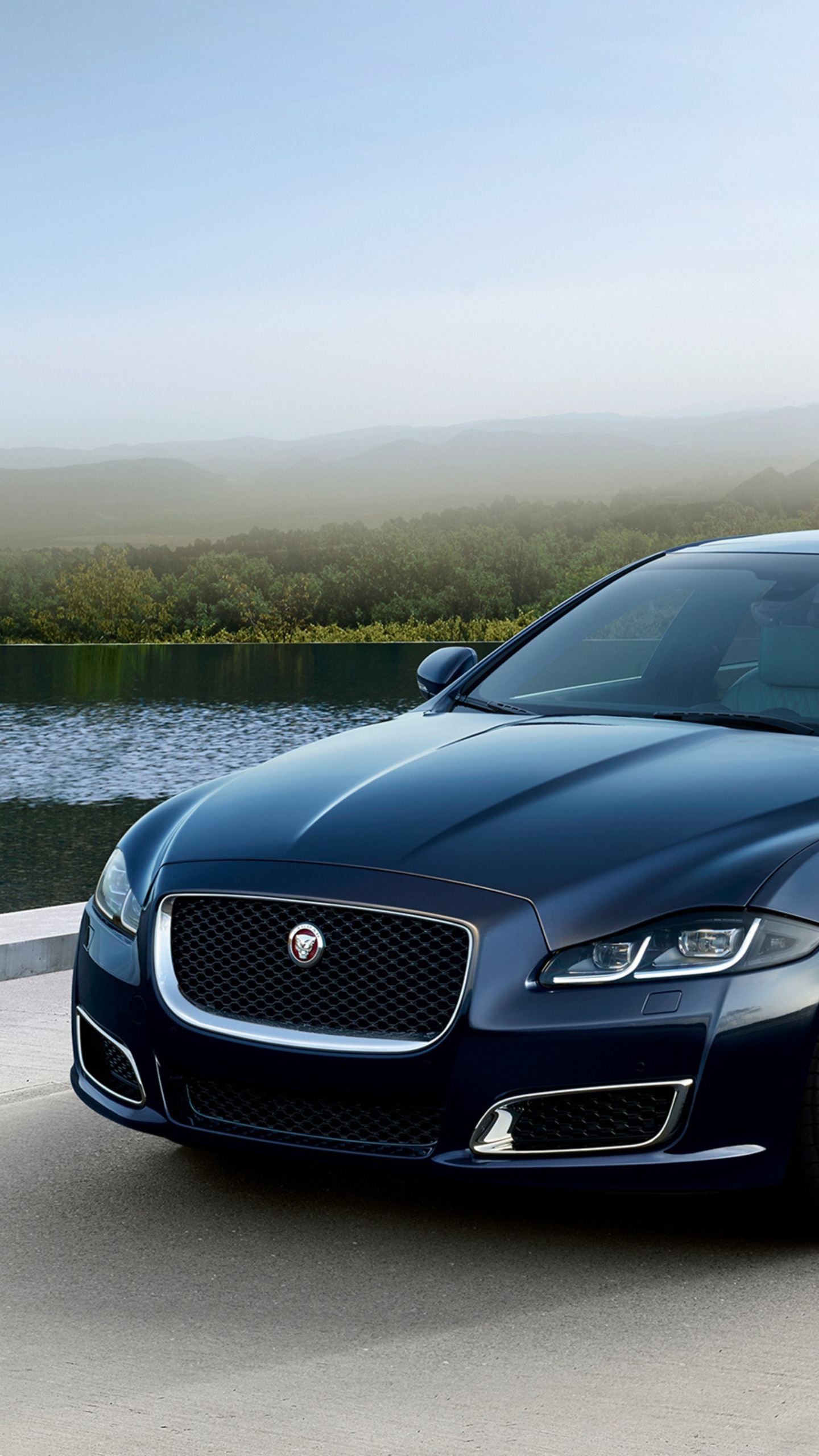 2018 Jaguar Xj Wallpapers