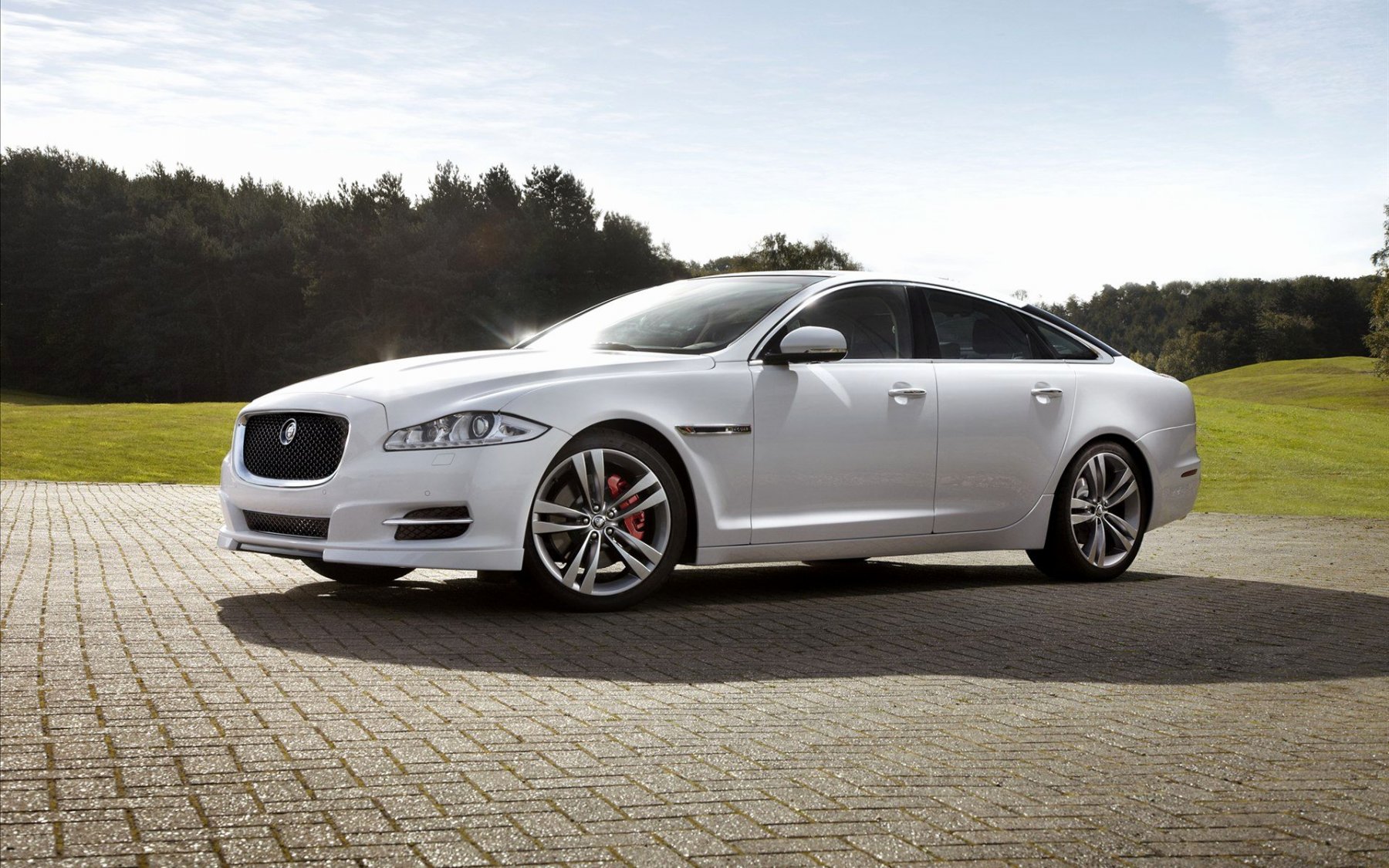 2018 Jaguar Xj Wallpapers