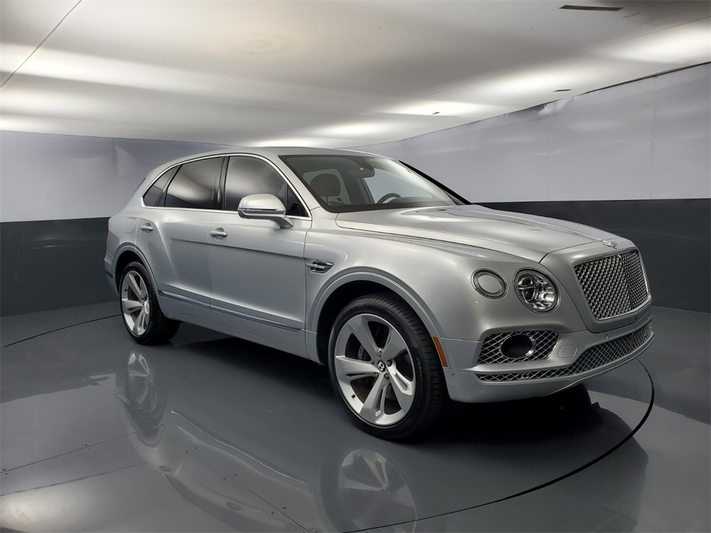 2019 Bentley Bentayga V8 Wallpapers