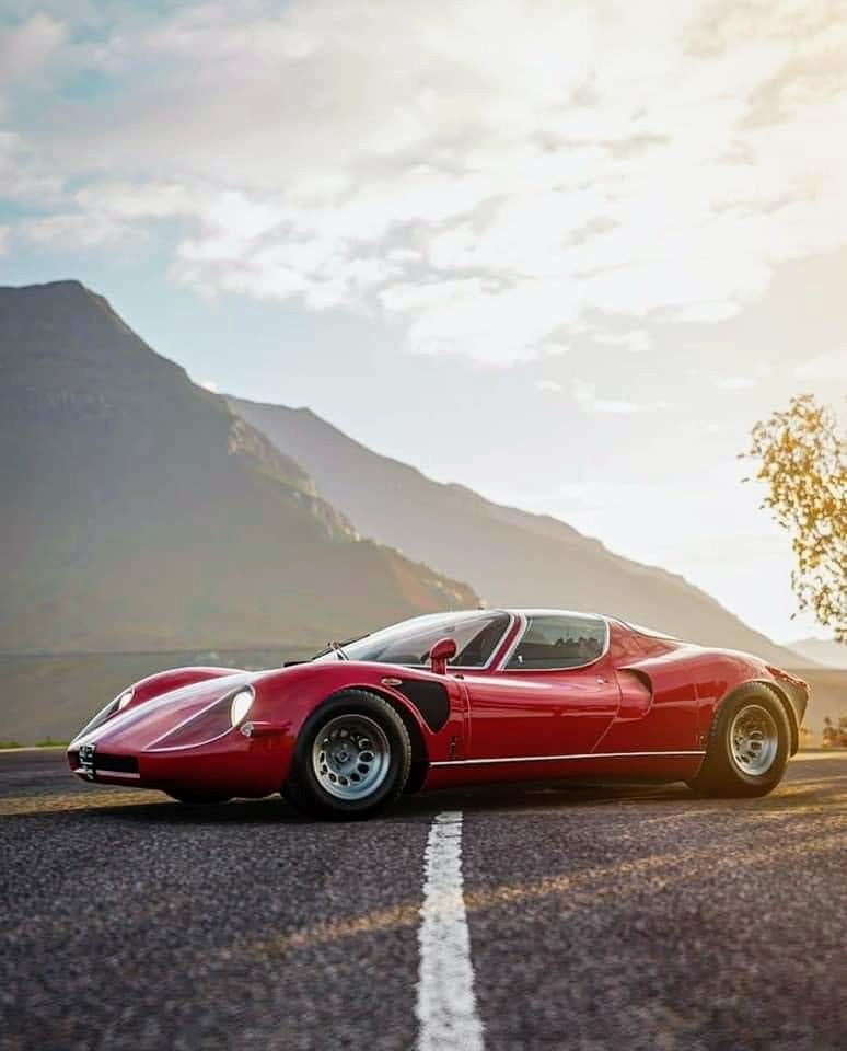 Alfa Romeo 33 Stradale Wallpapers