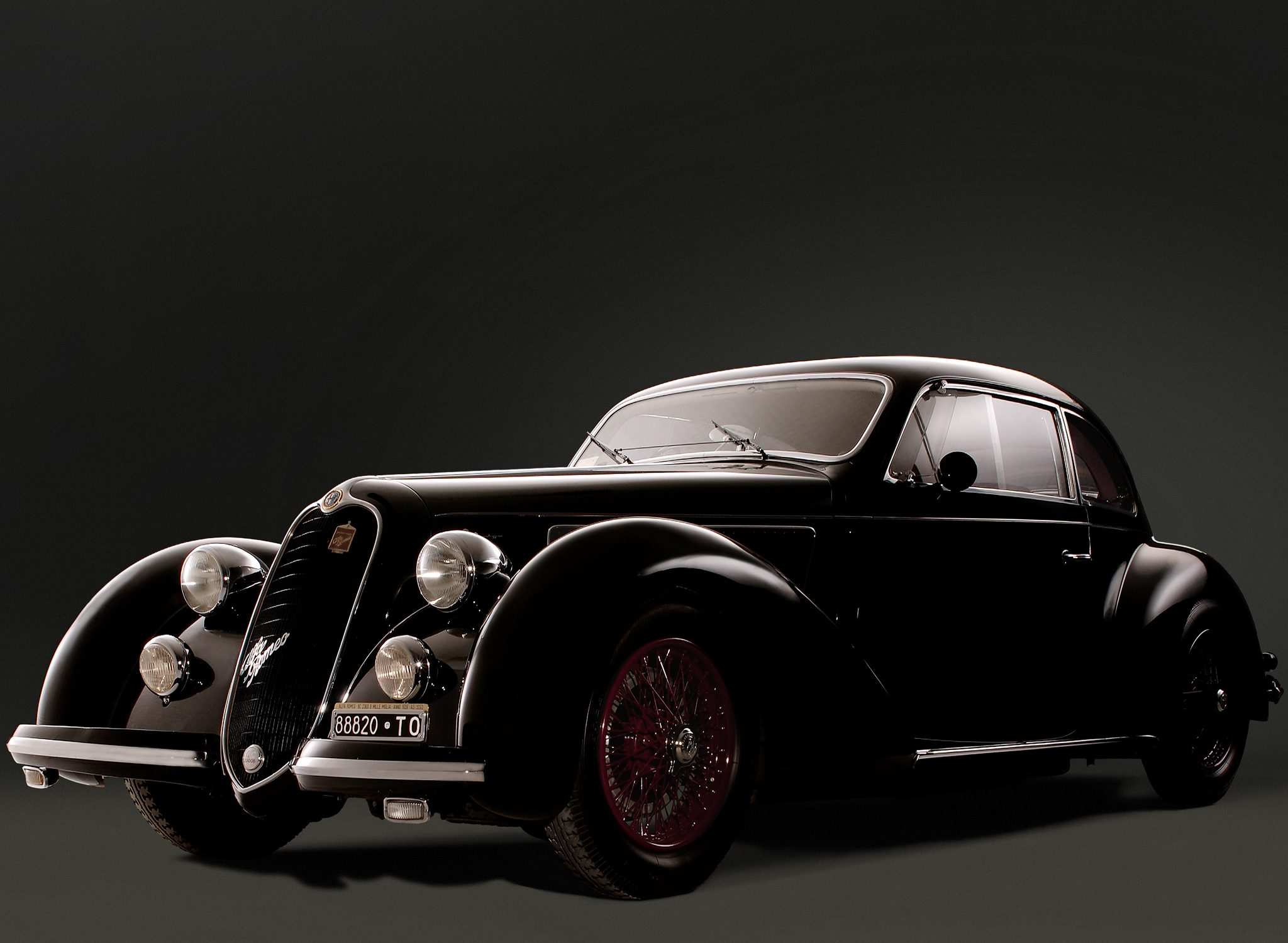 Alfa Romeo 8C 2300 Wallpapers