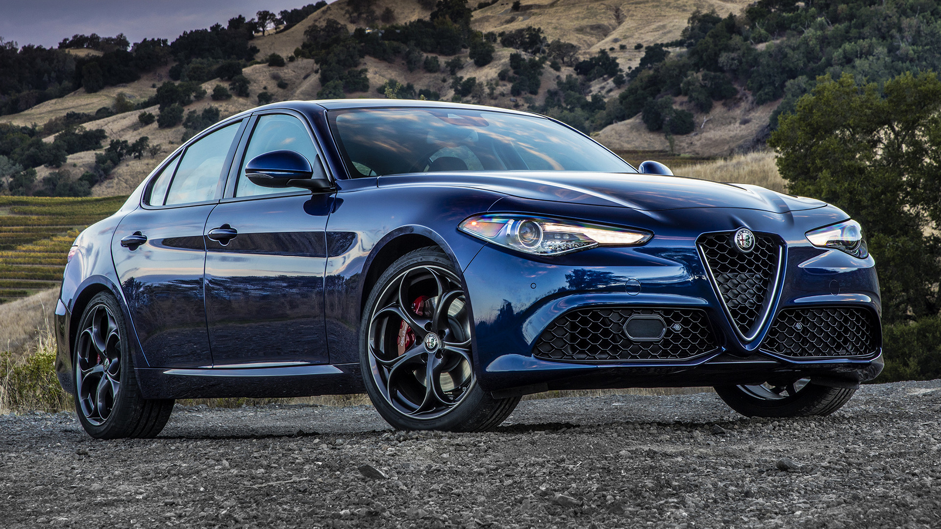 Alfa Romeo Giulia Sport Wallpapers