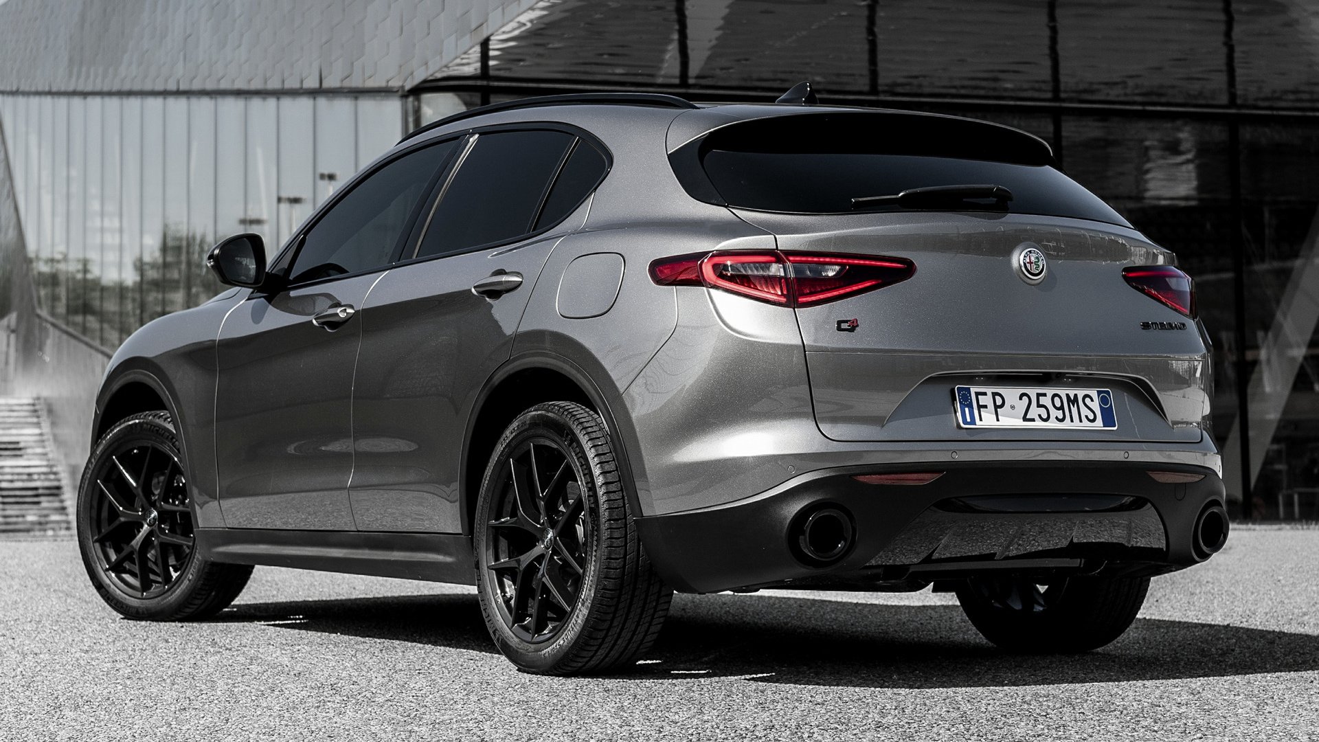 Alfa Romeo Giulietta B-Tech Wallpapers