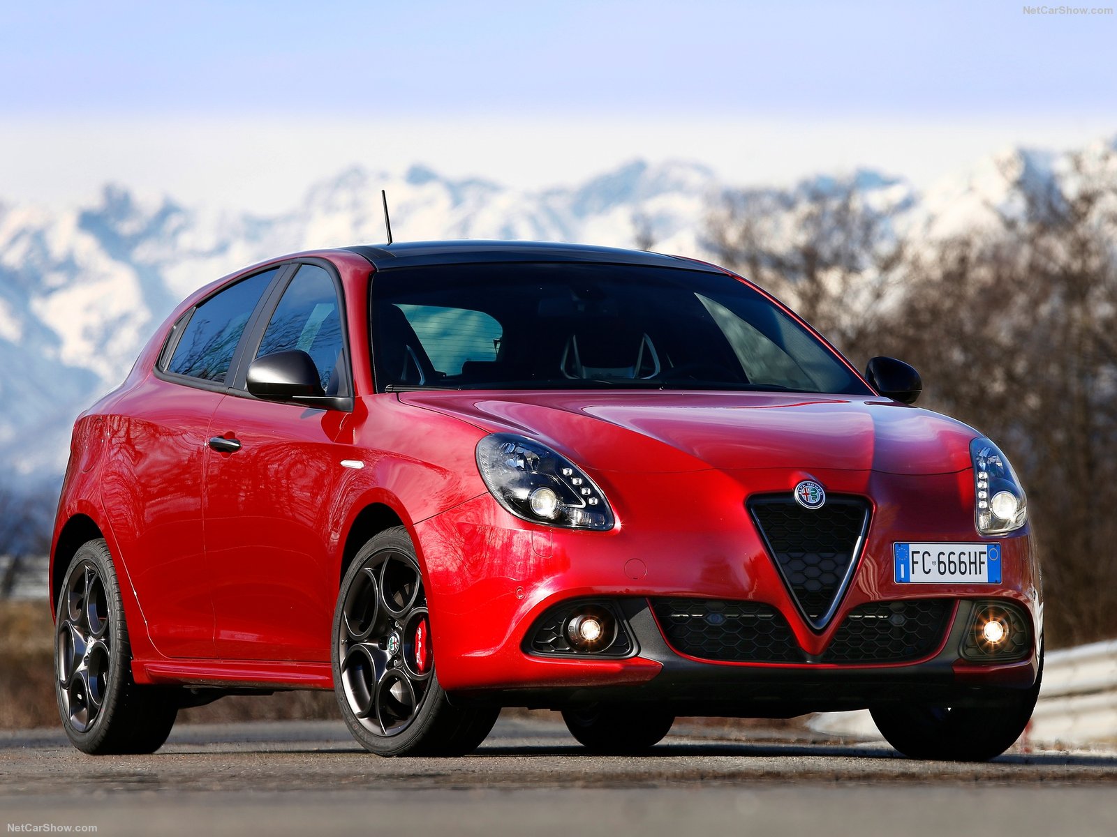 Alfa Romeo Giulietta Veloce Wallpapers