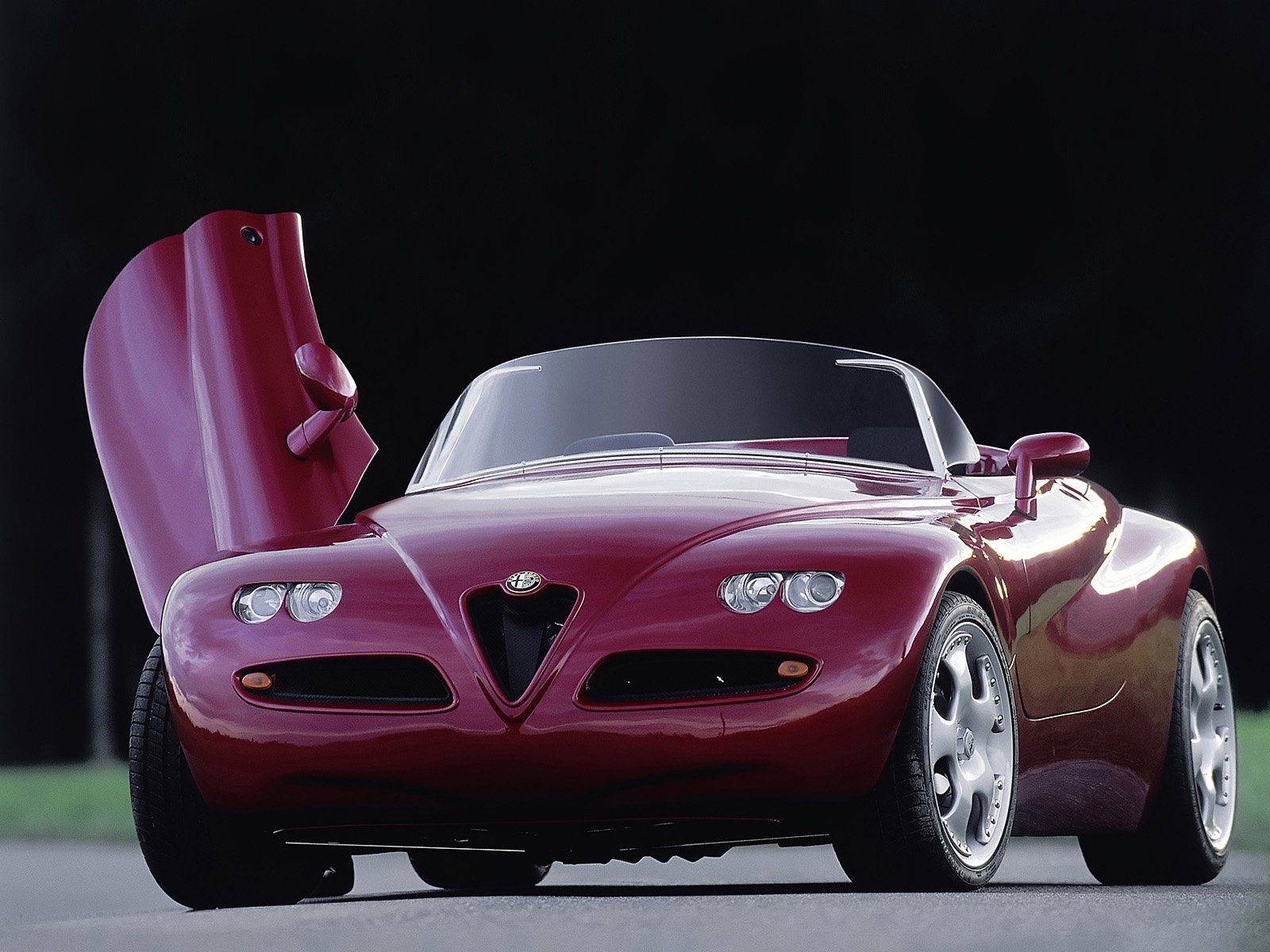 Alfa Romeo Issima Wallpapers