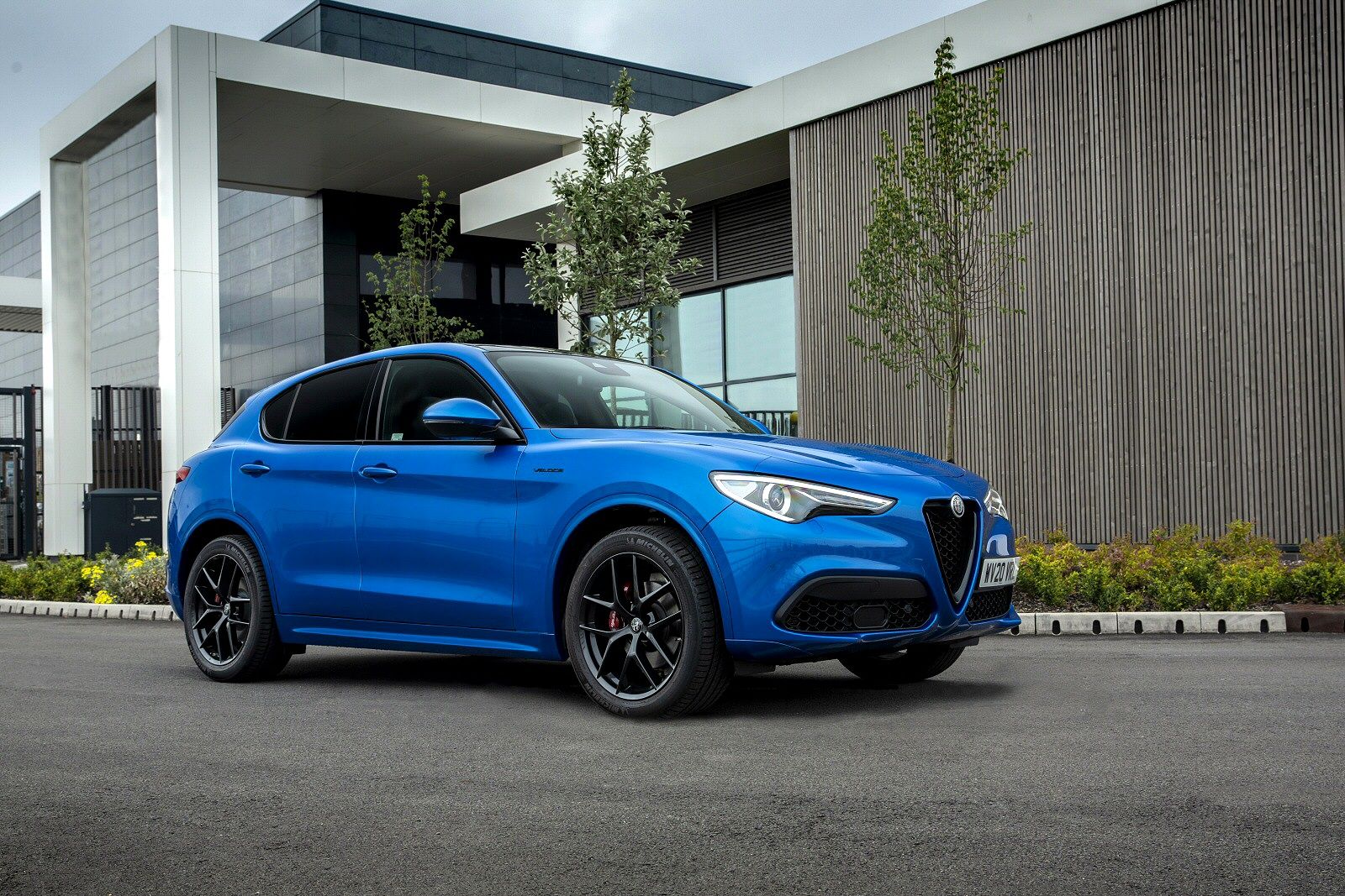 Alfa Romeo Stelvio B-Tech Wallpapers