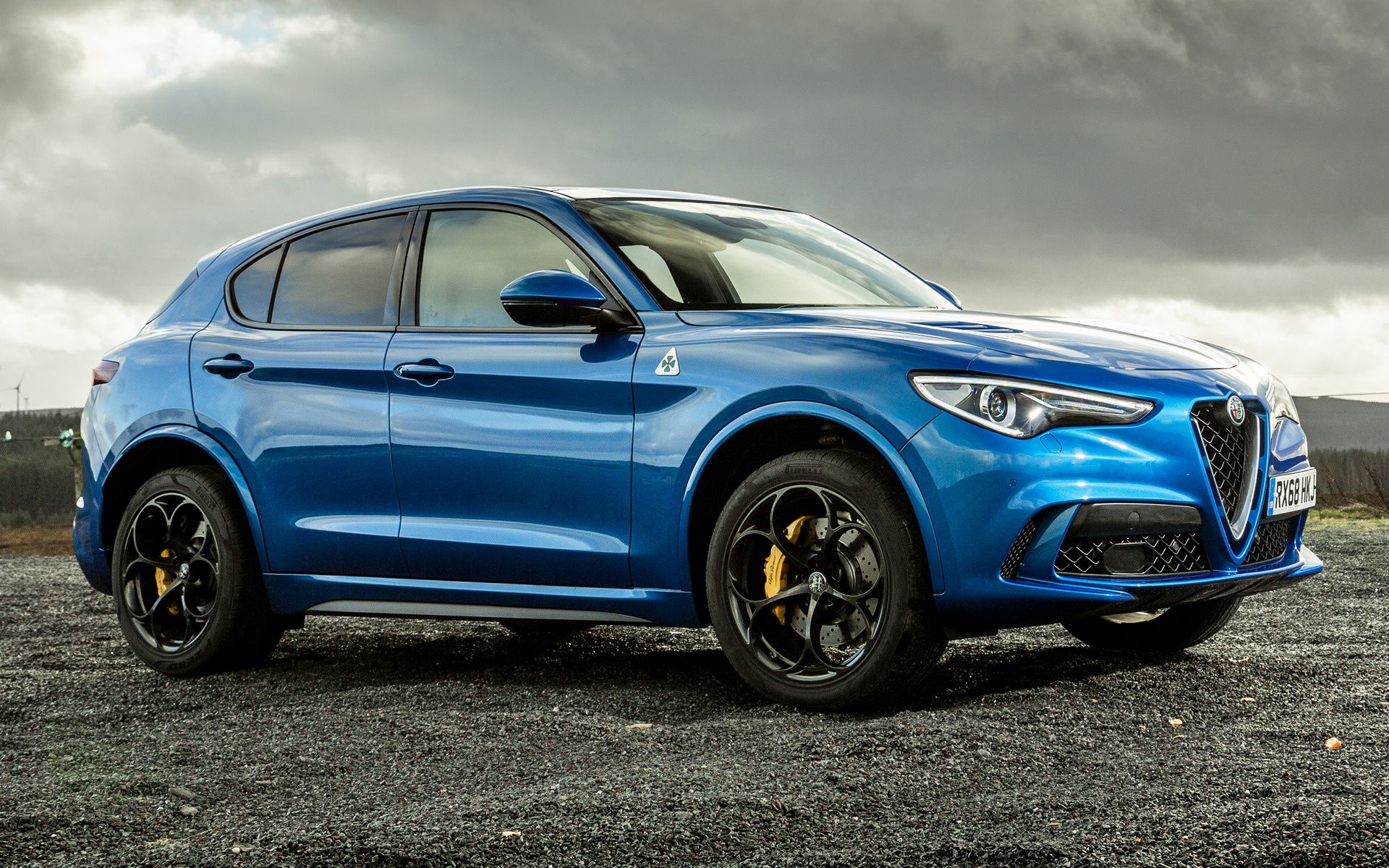 Alfa Romeo Stelvio Quadrifoglio Wallpapers