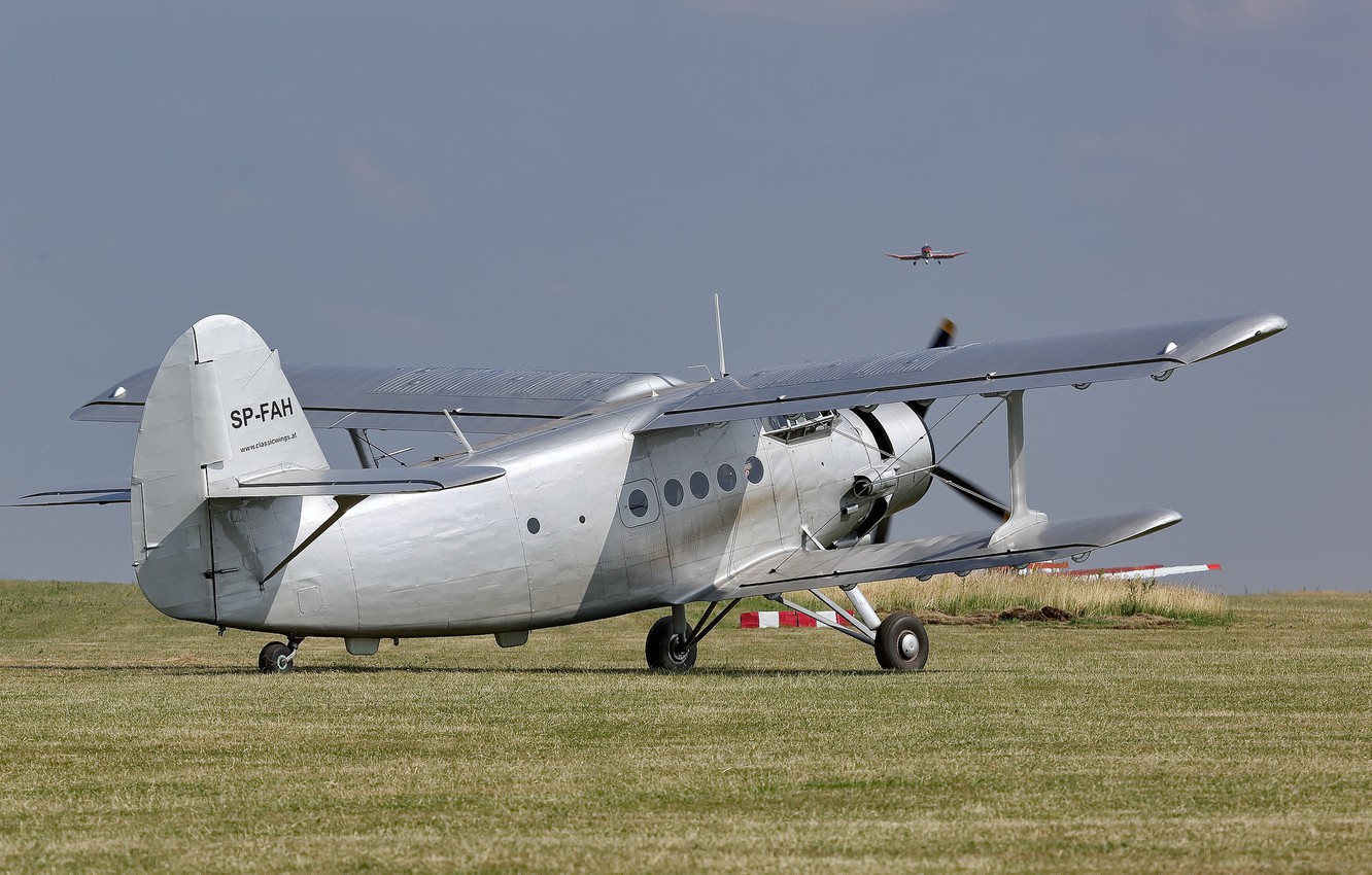 Antonov An-2 Wallpapers