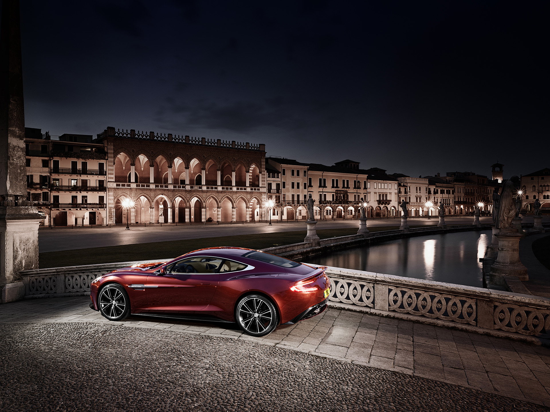 Aston Martin Am310 Vanquish Wallpapers