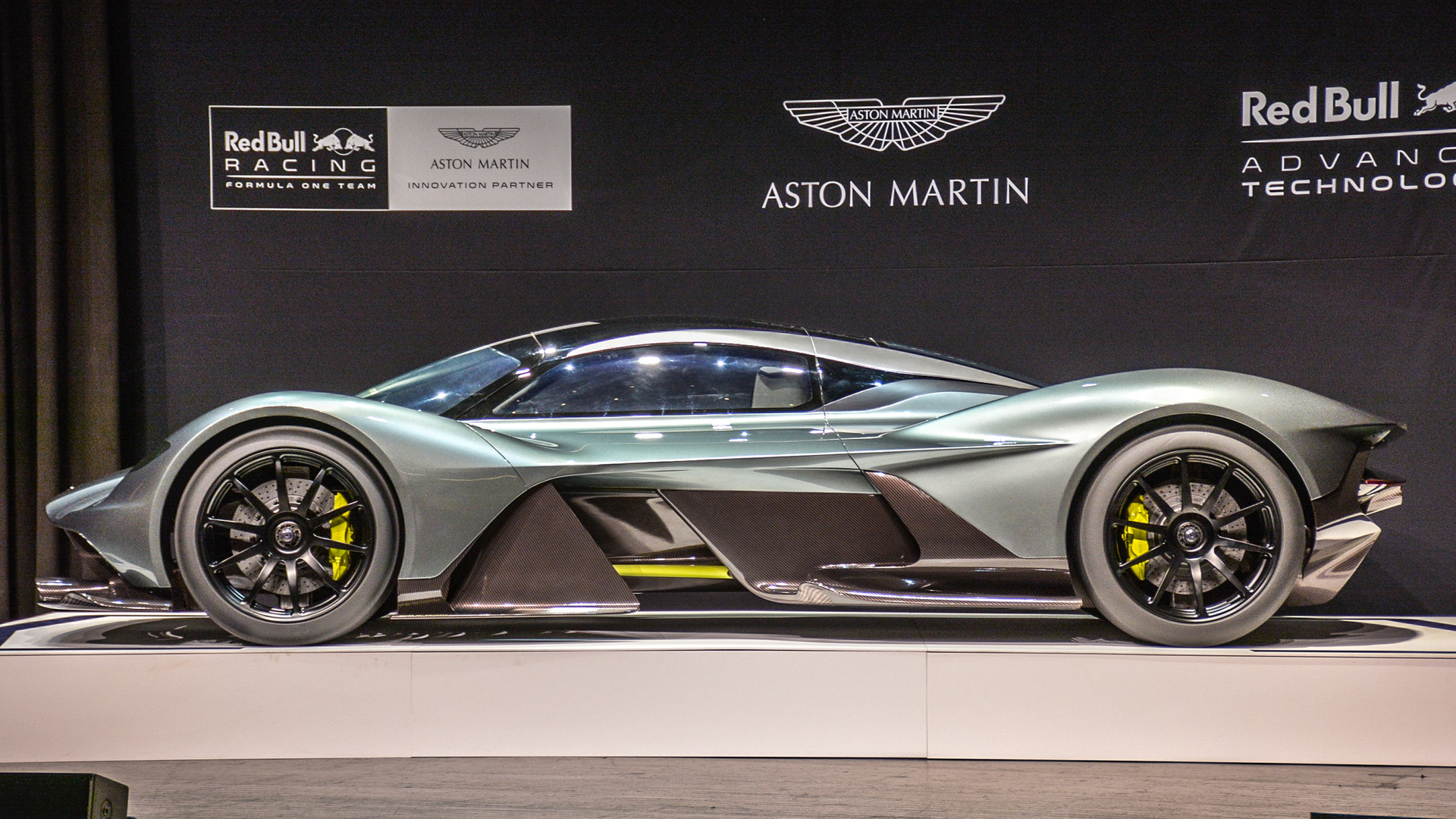 Aston Martin Am-Rb 001 Concept Wallpapers