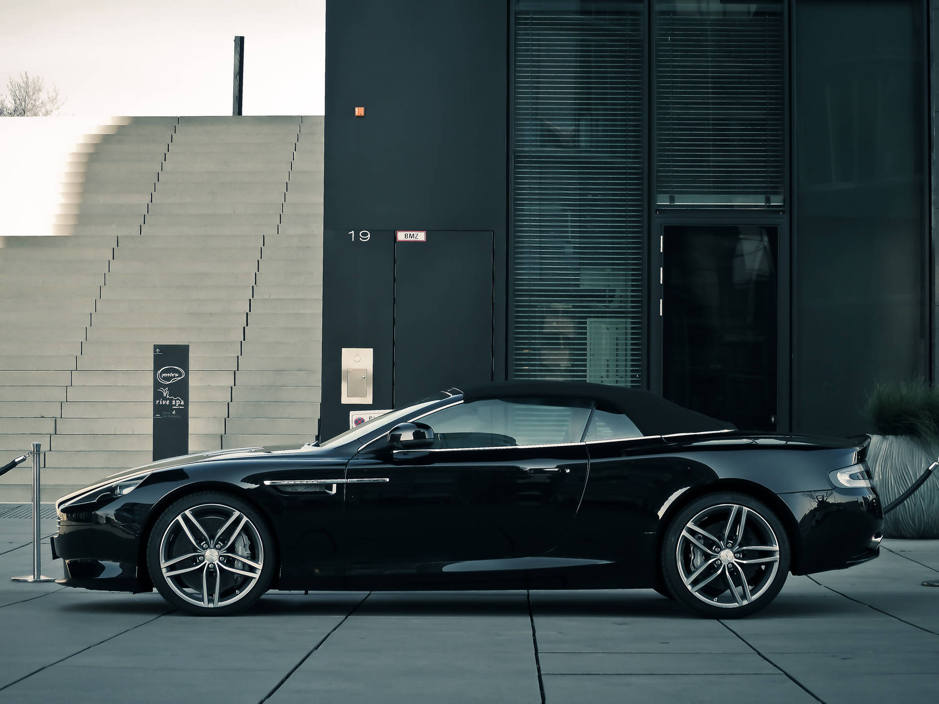 Aston Martin Dbs Volante Wallpapers