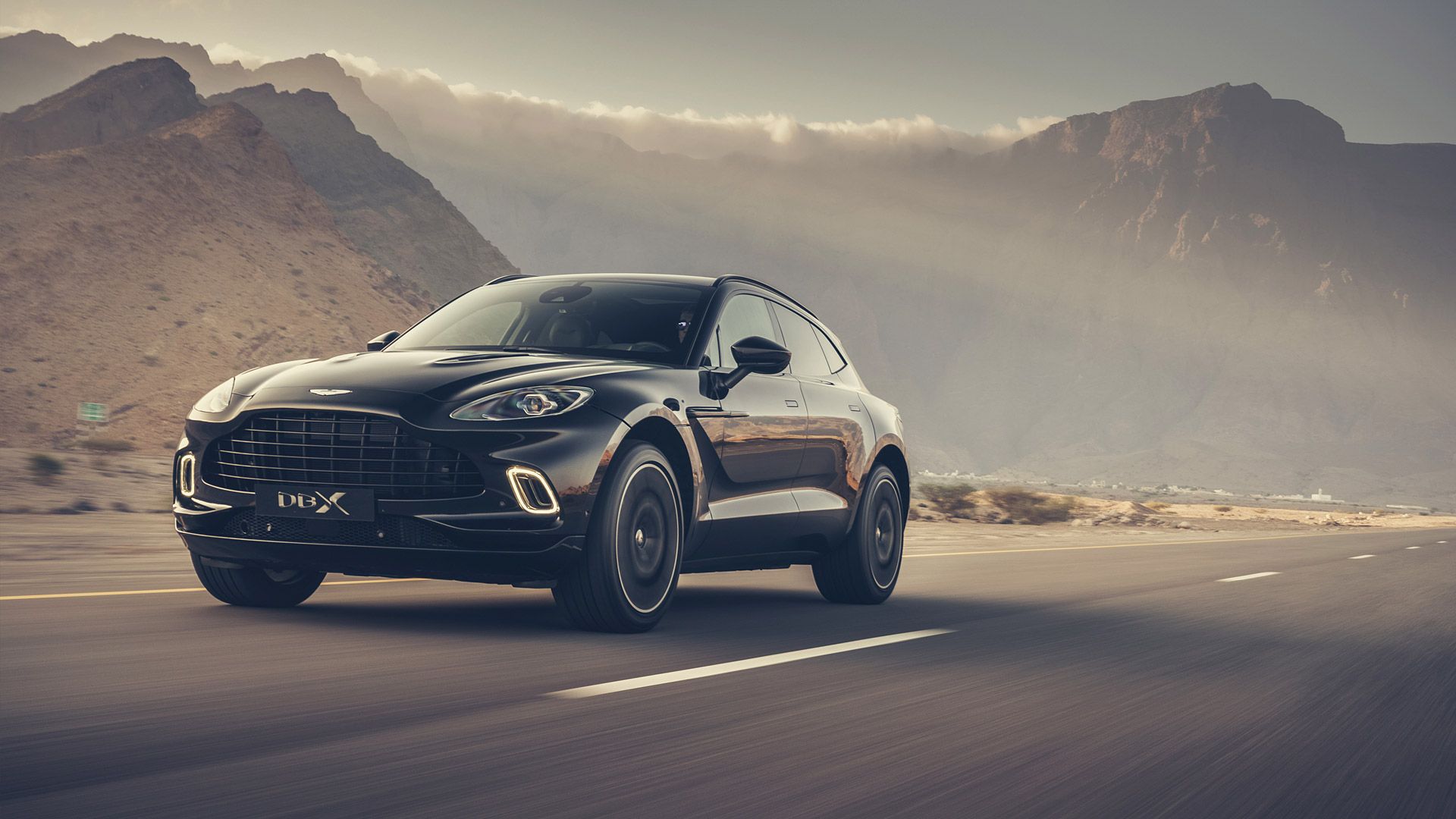 Aston Martin Dbx Wallpapers