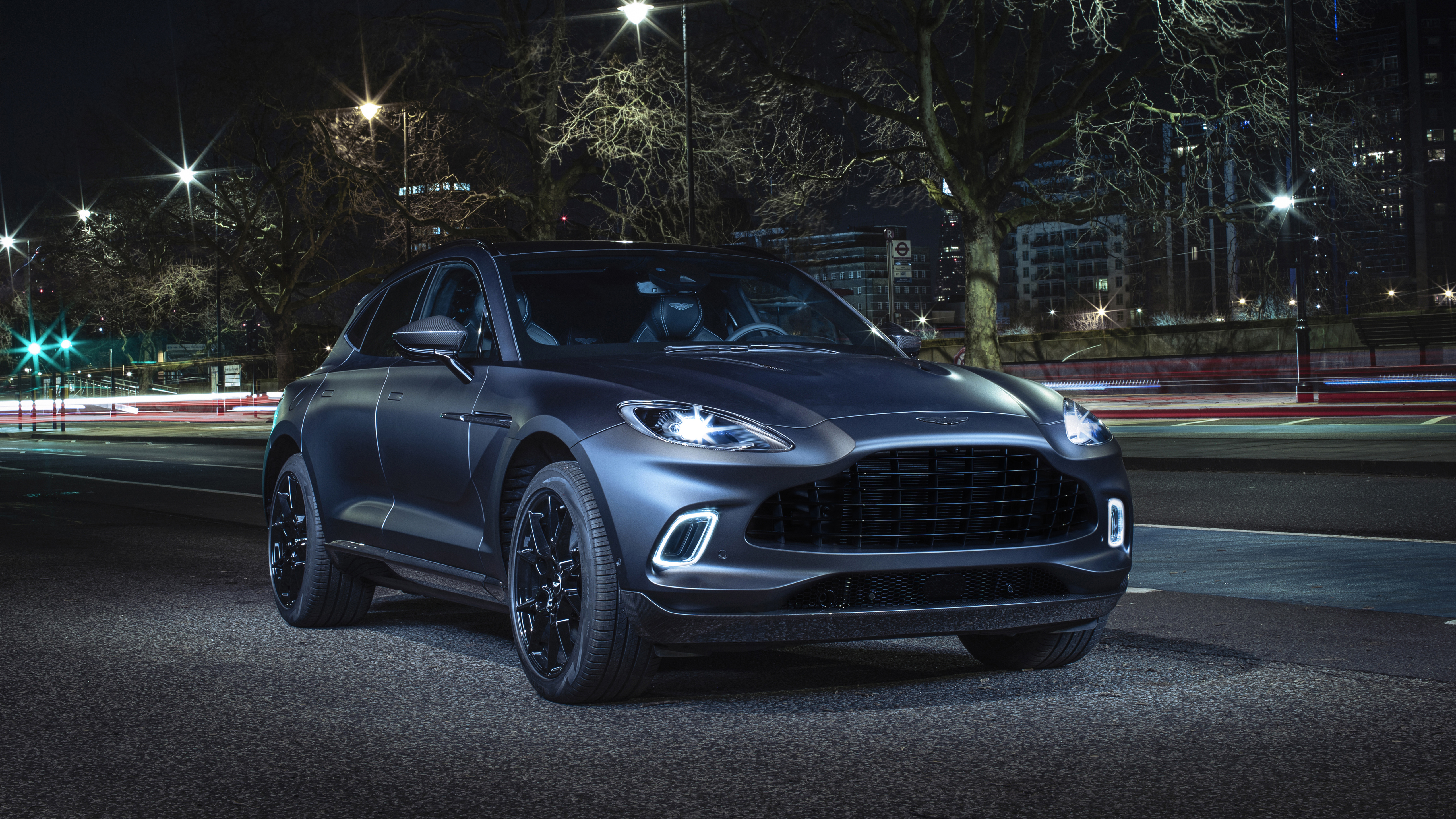 Aston Martin Dbx Wallpapers