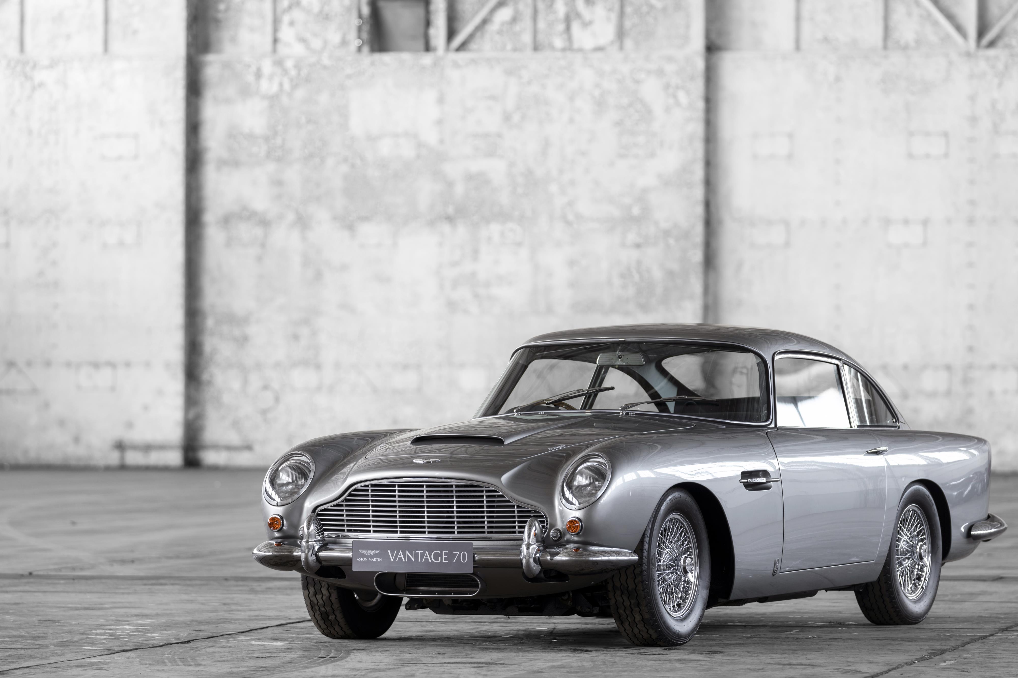 Aston Martin Retro 1965-66 Volante Wallpapers