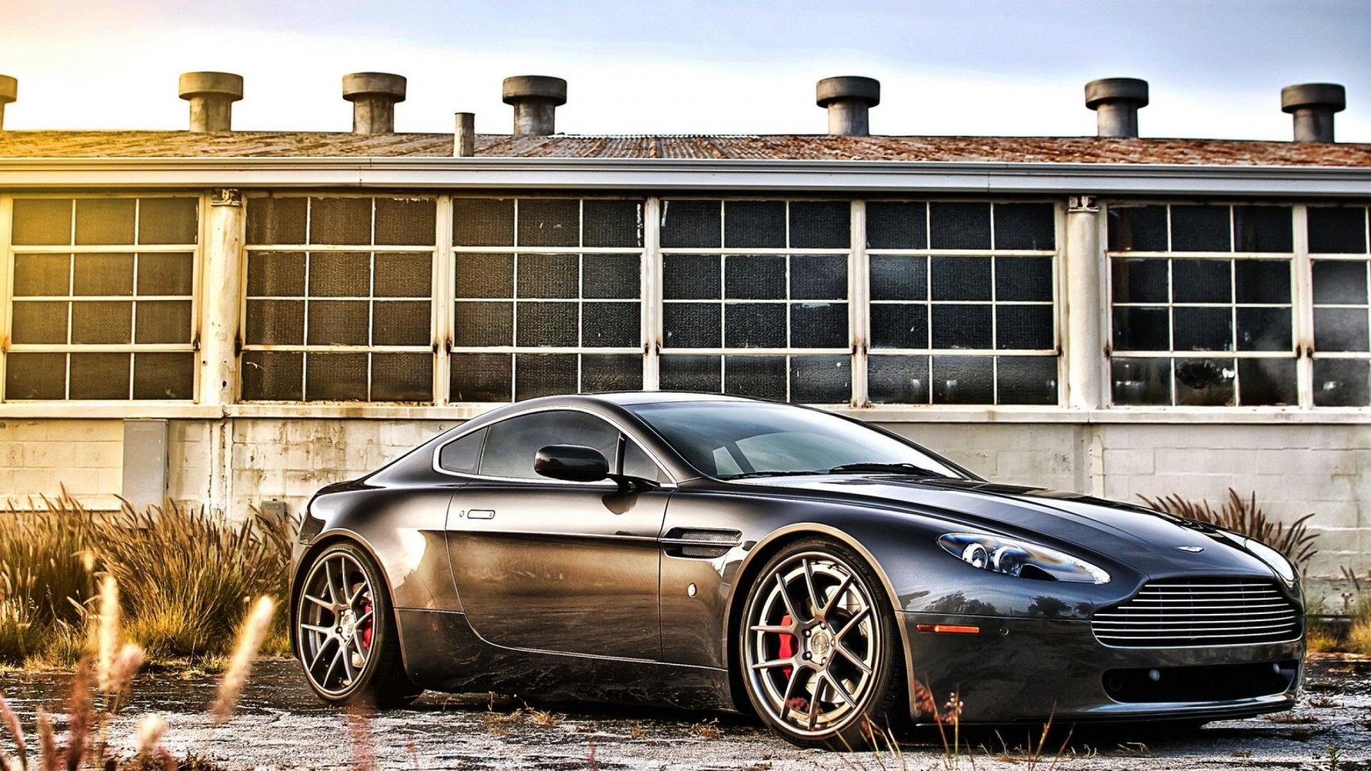 Aston Martin V12 Vantage V600 Wallpapers