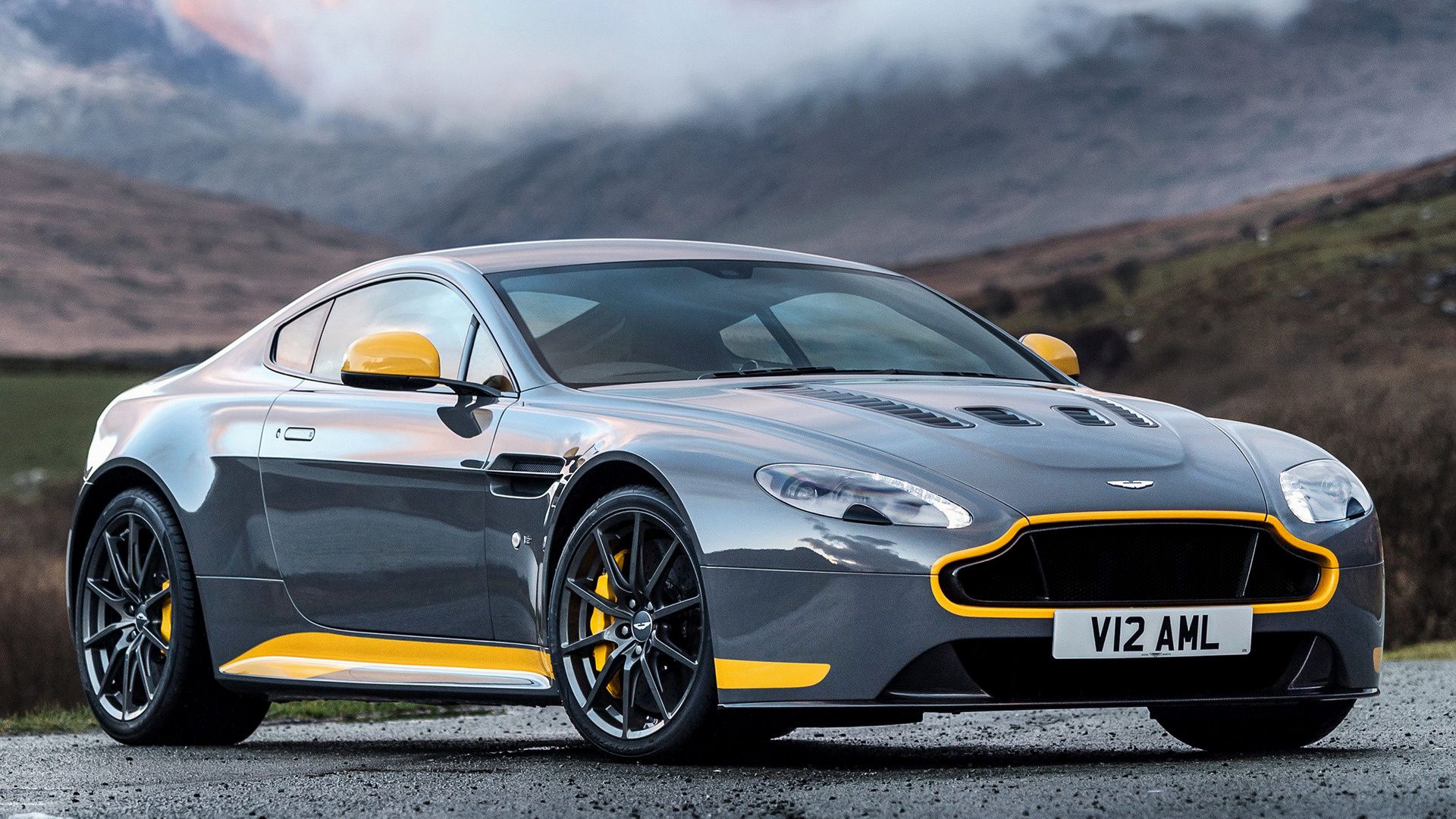 Aston Martin V12 Vantage V600 Wallpapers