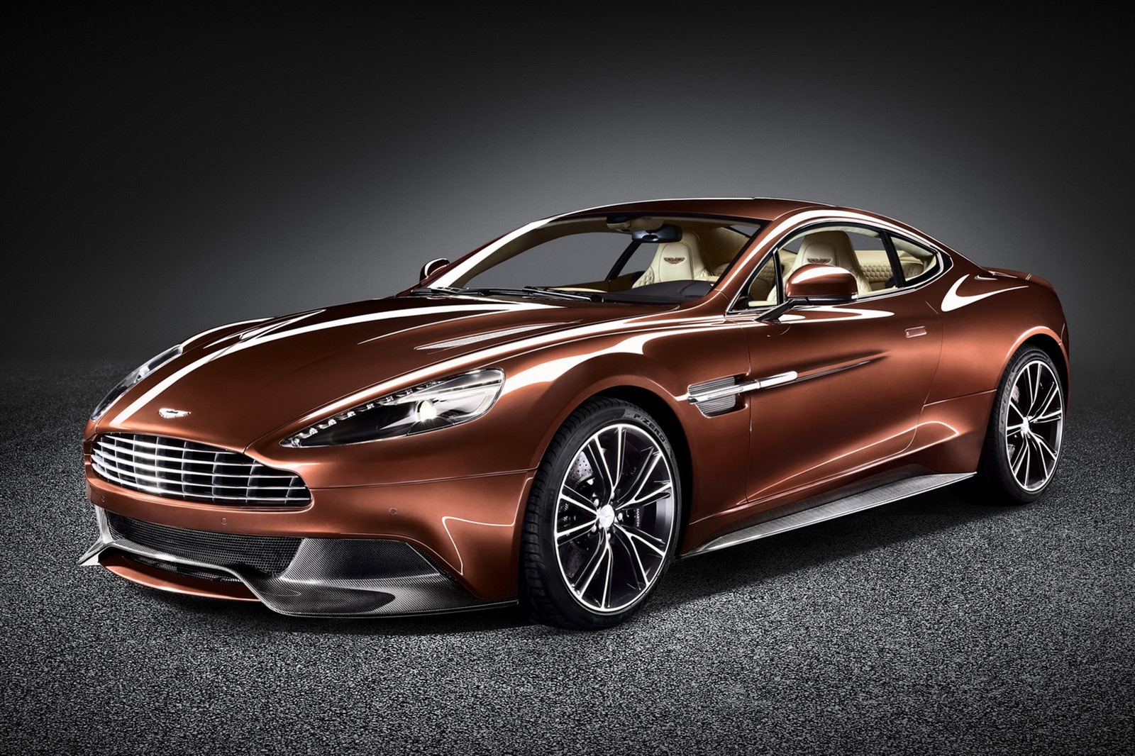 Aston Martin Vanquish 2018 Wallpapers