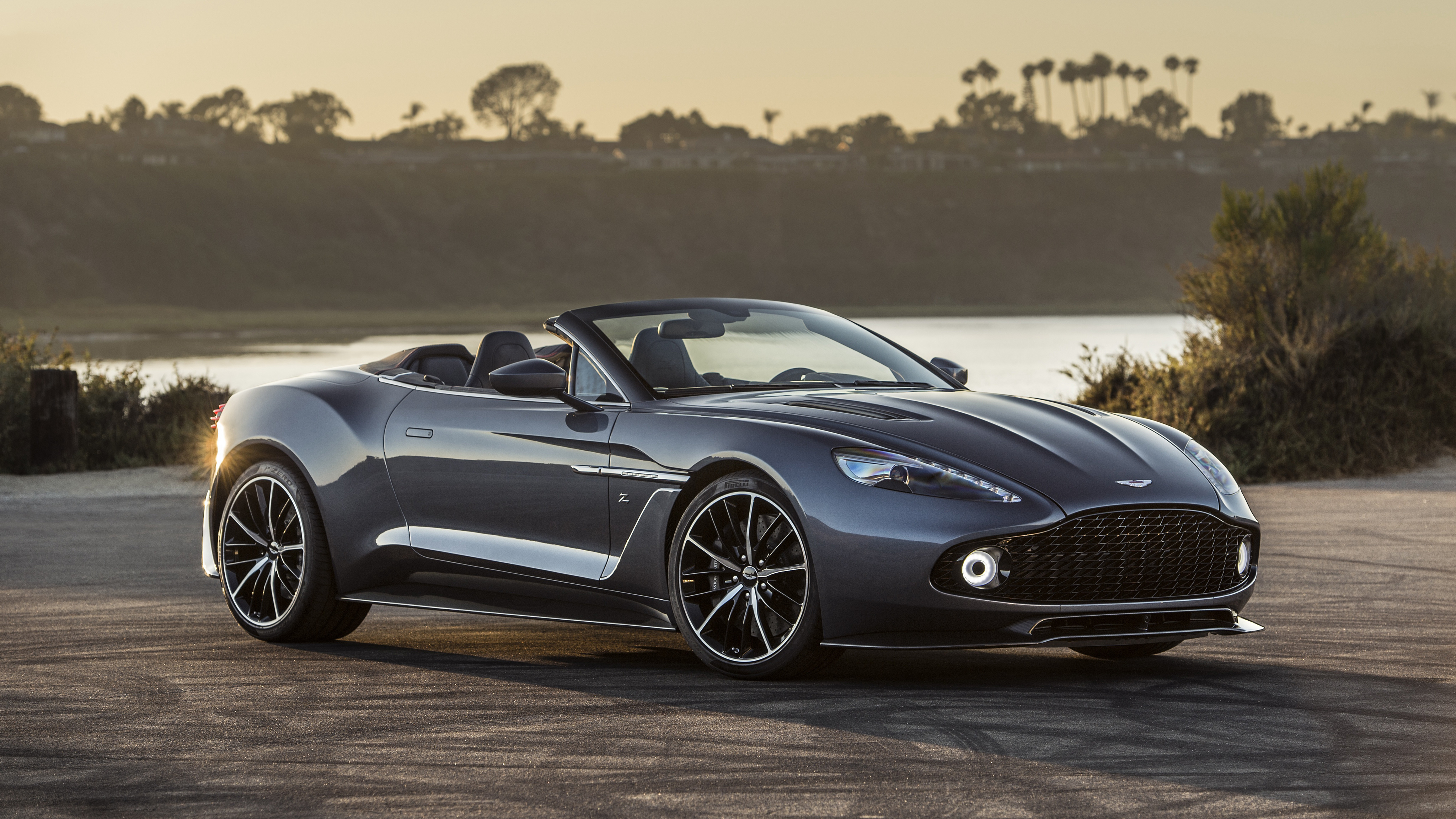 Aston Martin Vanquish Volante Wallpapers