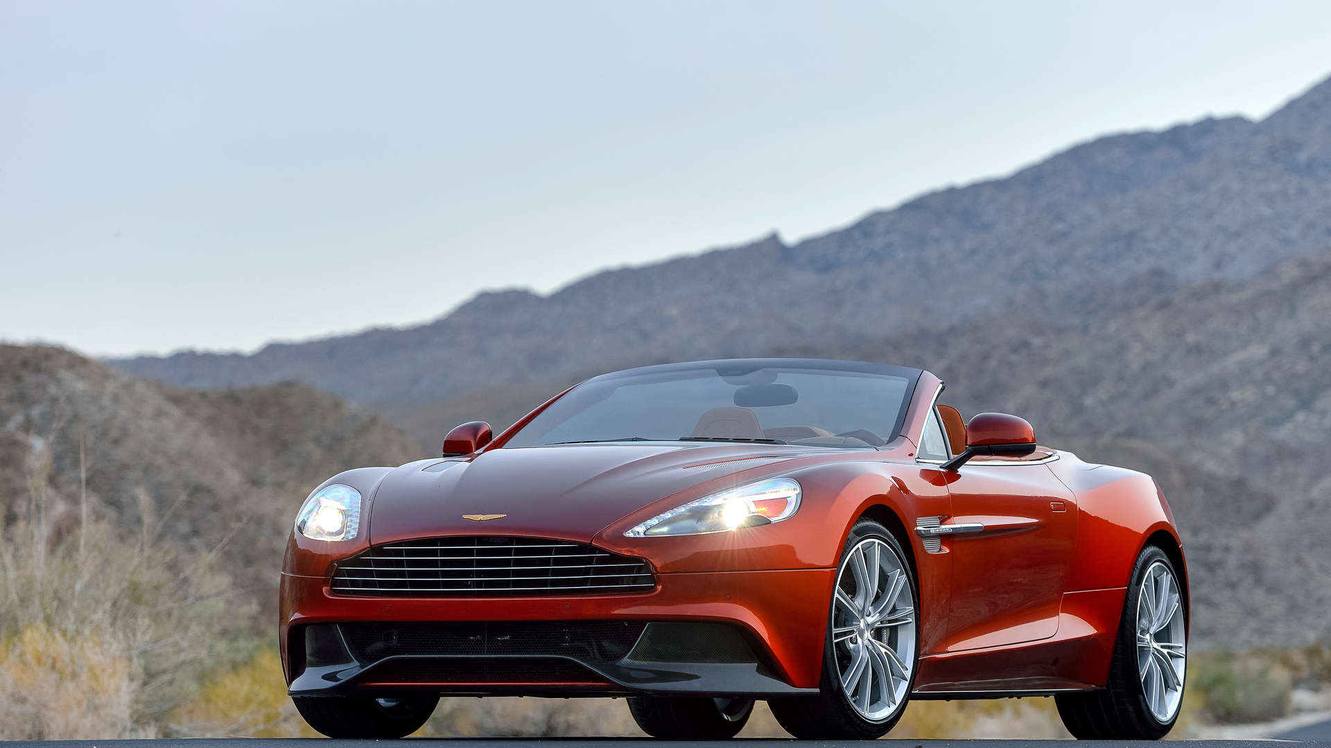 Aston Martin Vanquish Volante Wallpapers