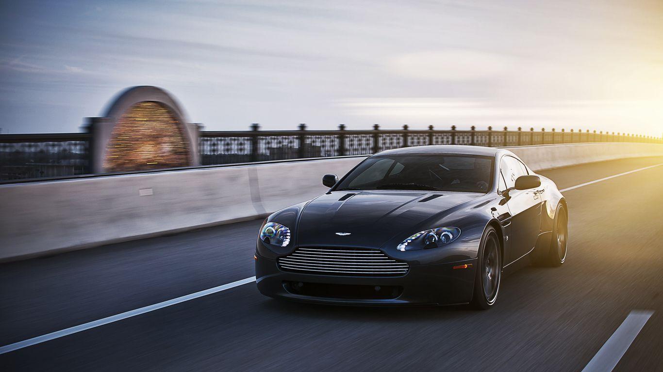 Aston Martin Vantage Wallpapers