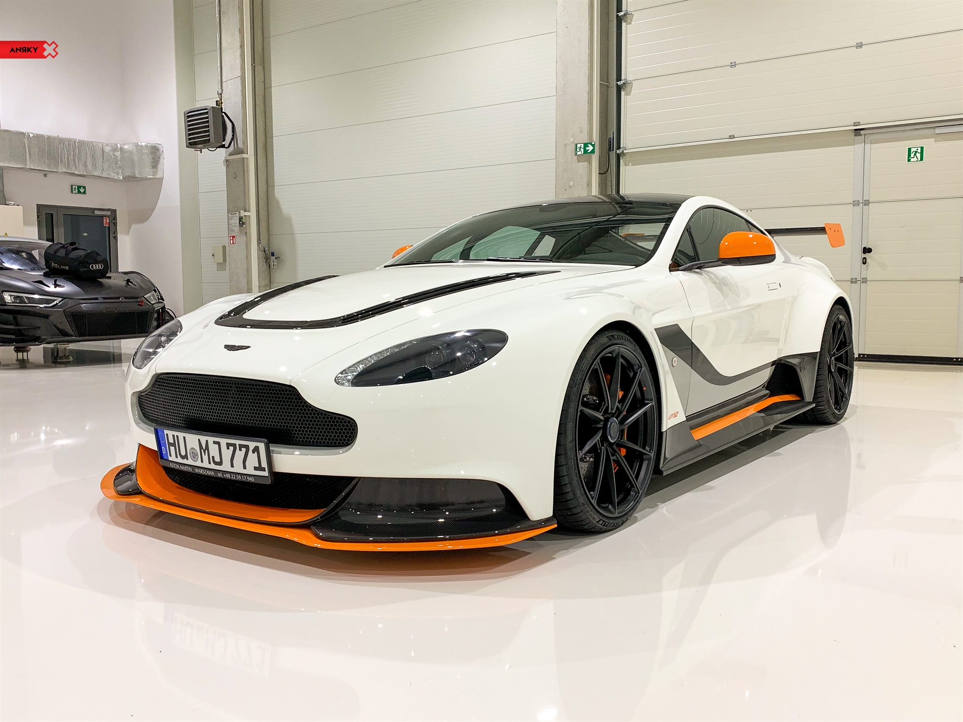 Aston Martin Vantage Gt12 Wallpapers