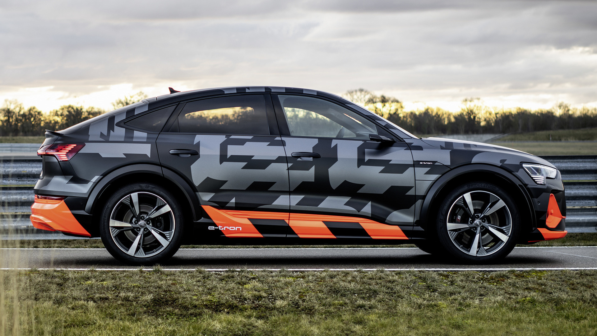 Audi E-Tron Prototype Wallpapers